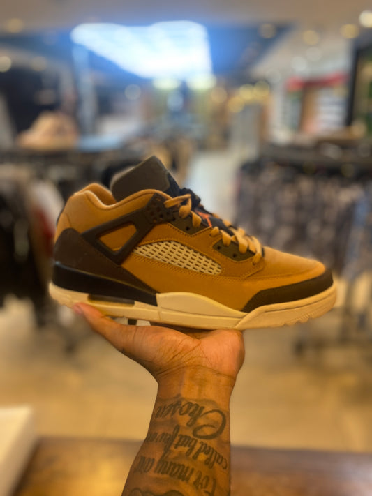 Jordan Spizike Low Flax PRE-OWNED