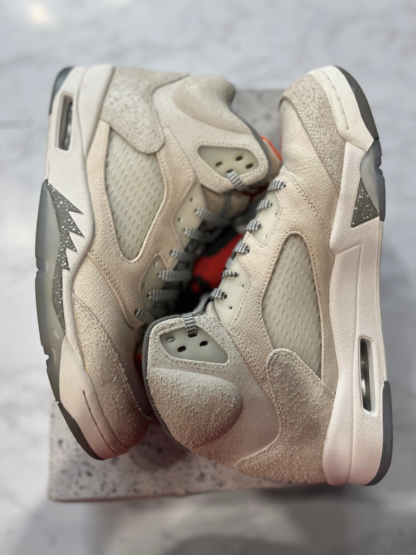 Jordan 5 Retro SE Craft Light Orewood Brown PRE-OWND