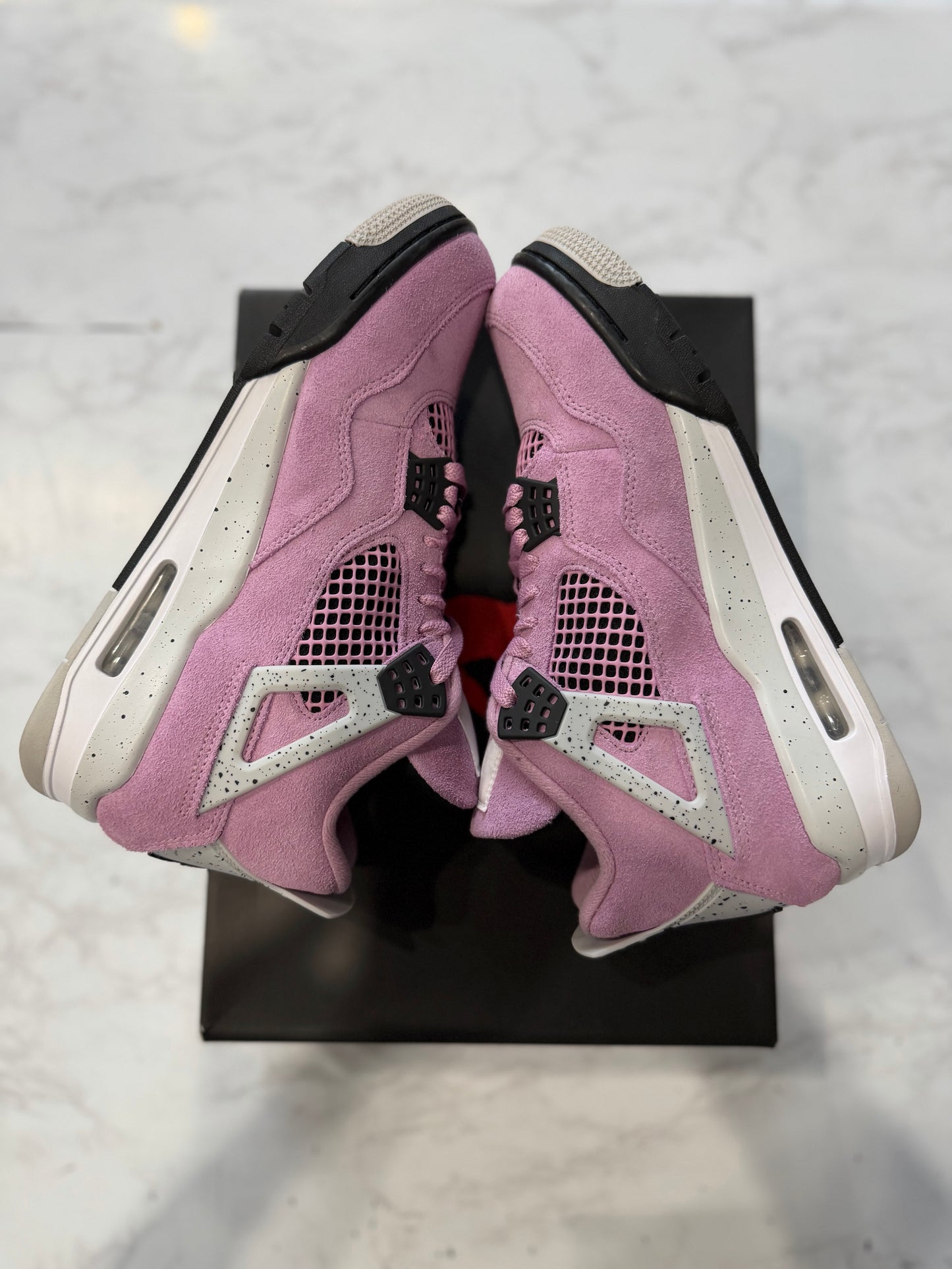 Jordan 4 Retro Orchid (Women's) PRE-OWNED