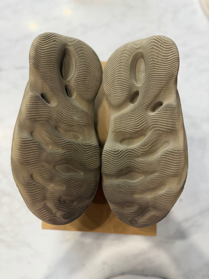 adidas Yeezy Foam RNNR Stone Sage PRE-OWNED