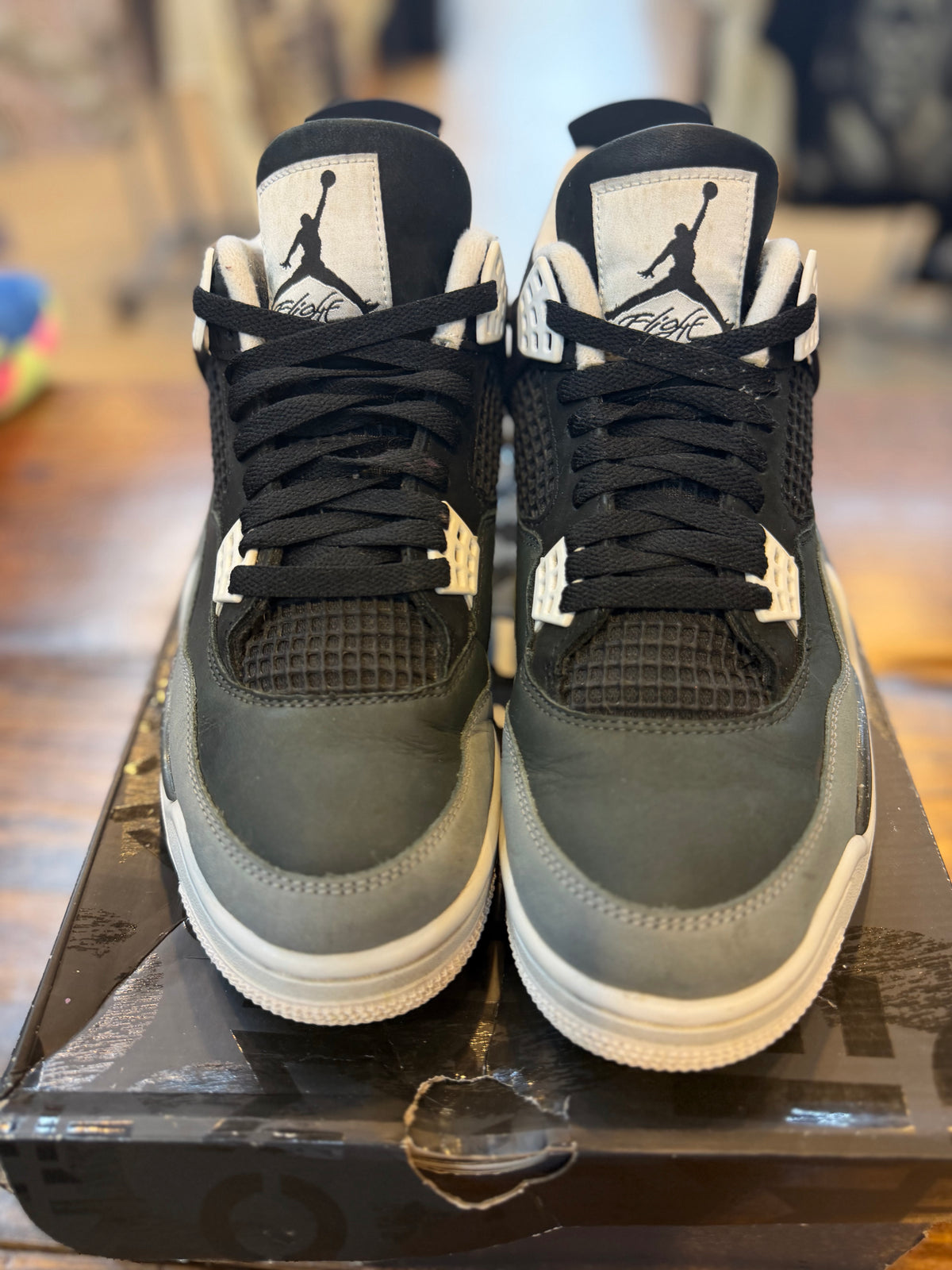 Jordan 4 Retro Fear (2024) PRE-OWNED