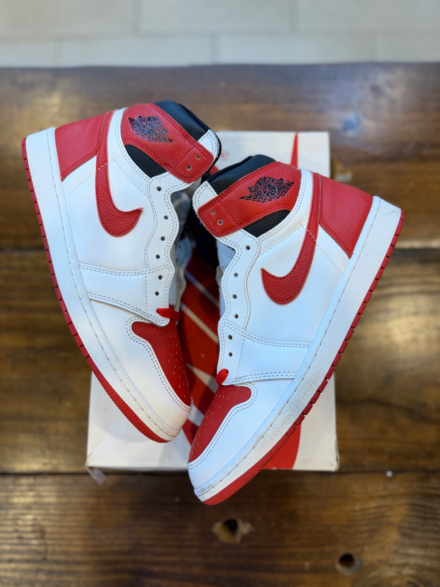 Jordan 1 Retro High OG Heritage PRE-OWNED