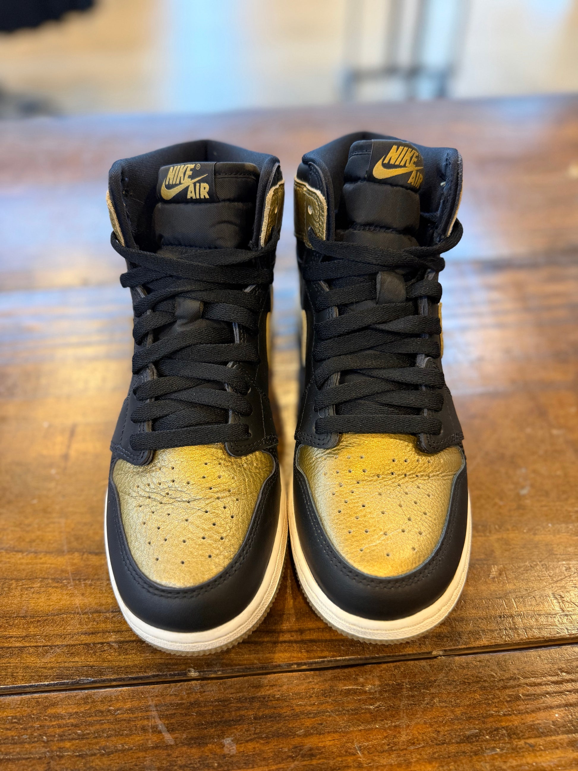 Jordan 1 Retro High OG Black Metallic Gold (GS) PRE-OWNED