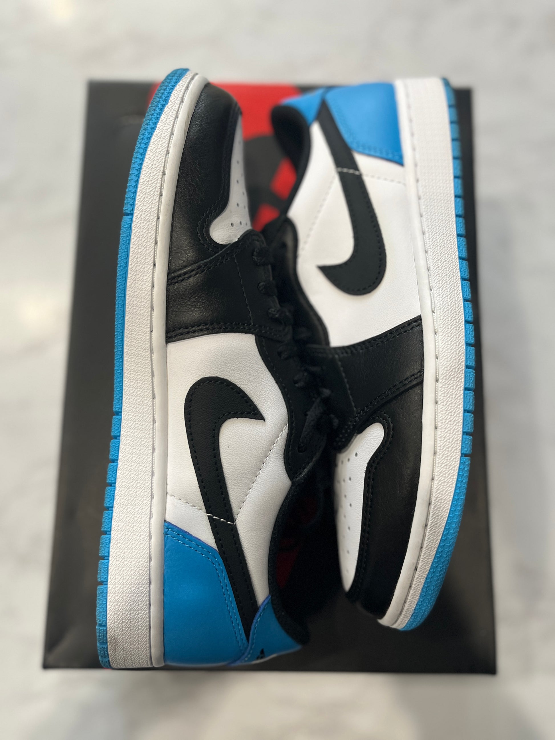 Jordan 1 Retro Low OG Black Dark Powder Blue PRE-OWNED