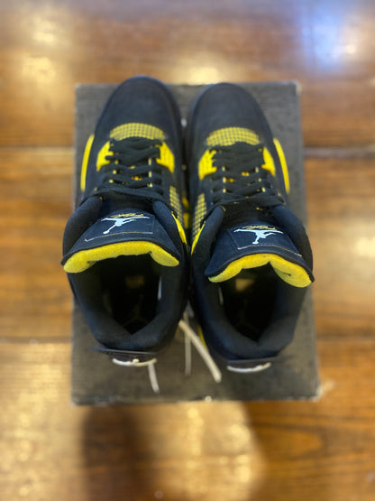 Jordan 4 Retro Thunder (2023) PRE-OWNED