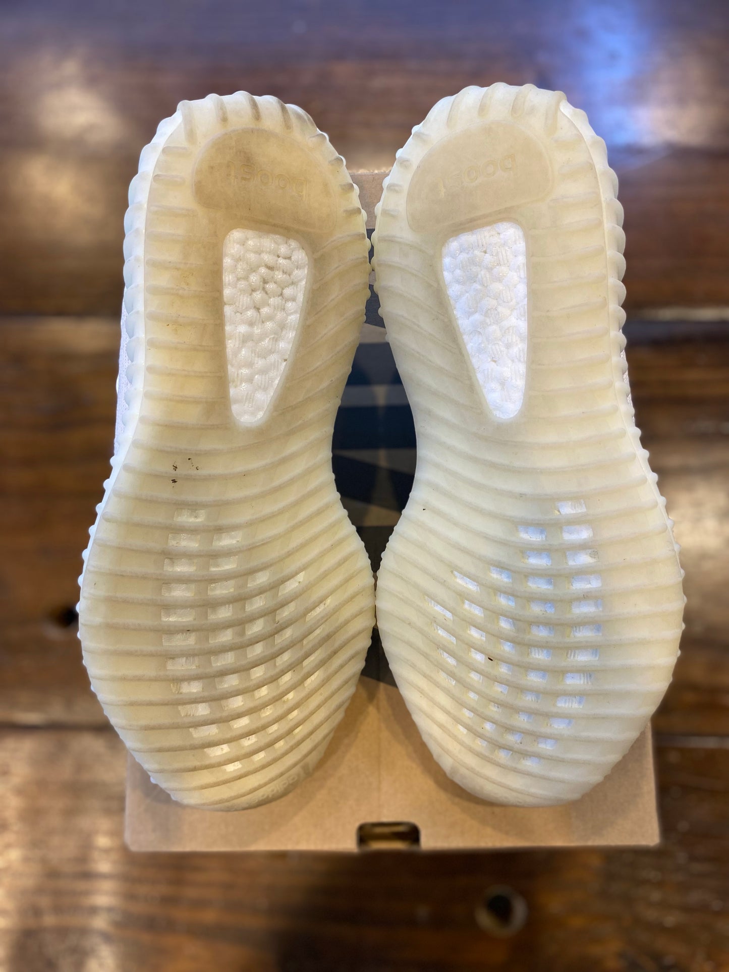 adidas Yeezy Boost 350 V2 Bone PRE-OWNED