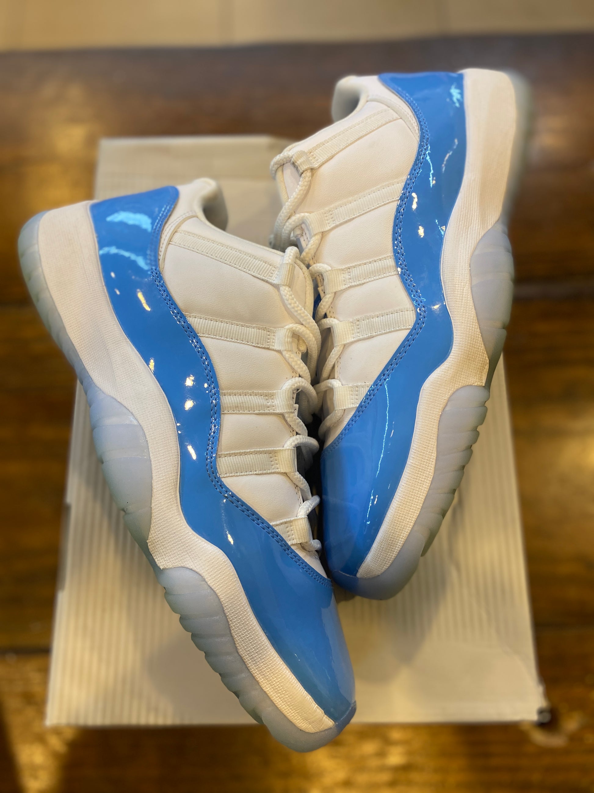 Jordan 11 Retro Low University Blue (2026) PRE-OWNED