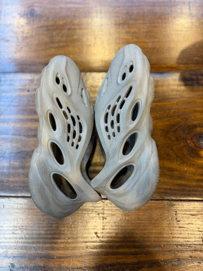 adidas Yeezy Foam RNNR Stone Sage PRE-OWNED