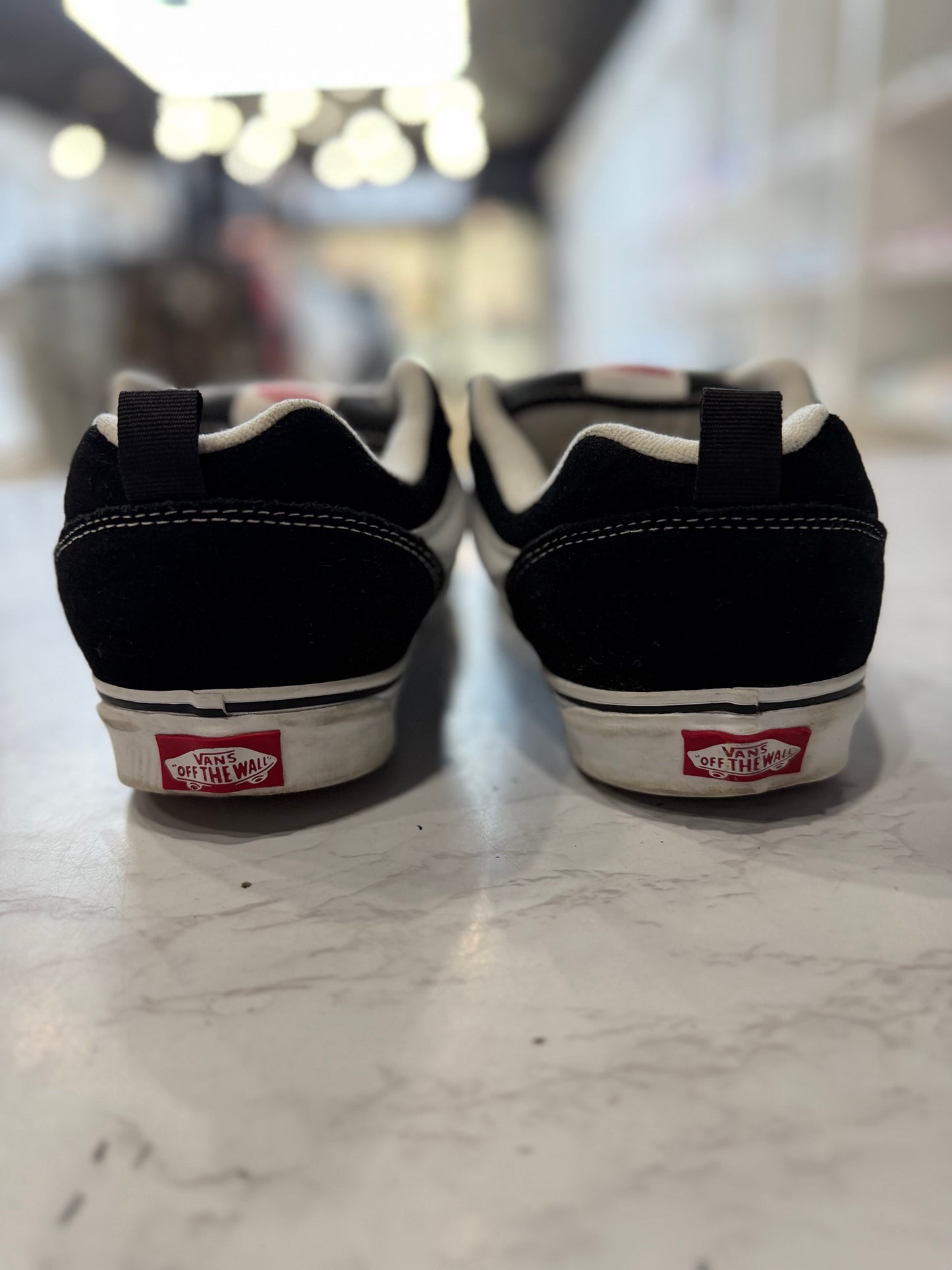 Vans Knu Skool Black White PRE-OWNED