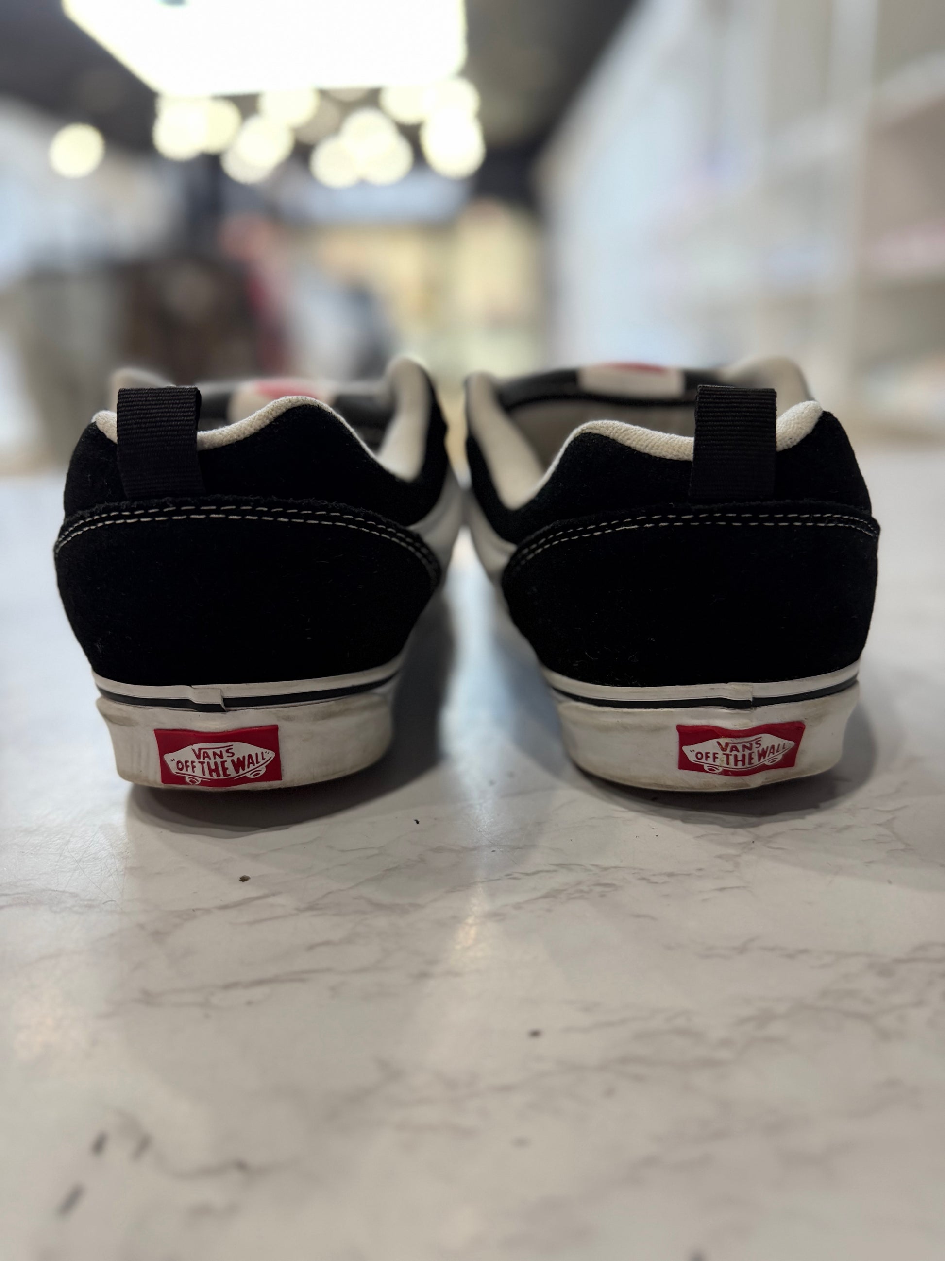 Vans Knu Skool Black White PRE-OWNED