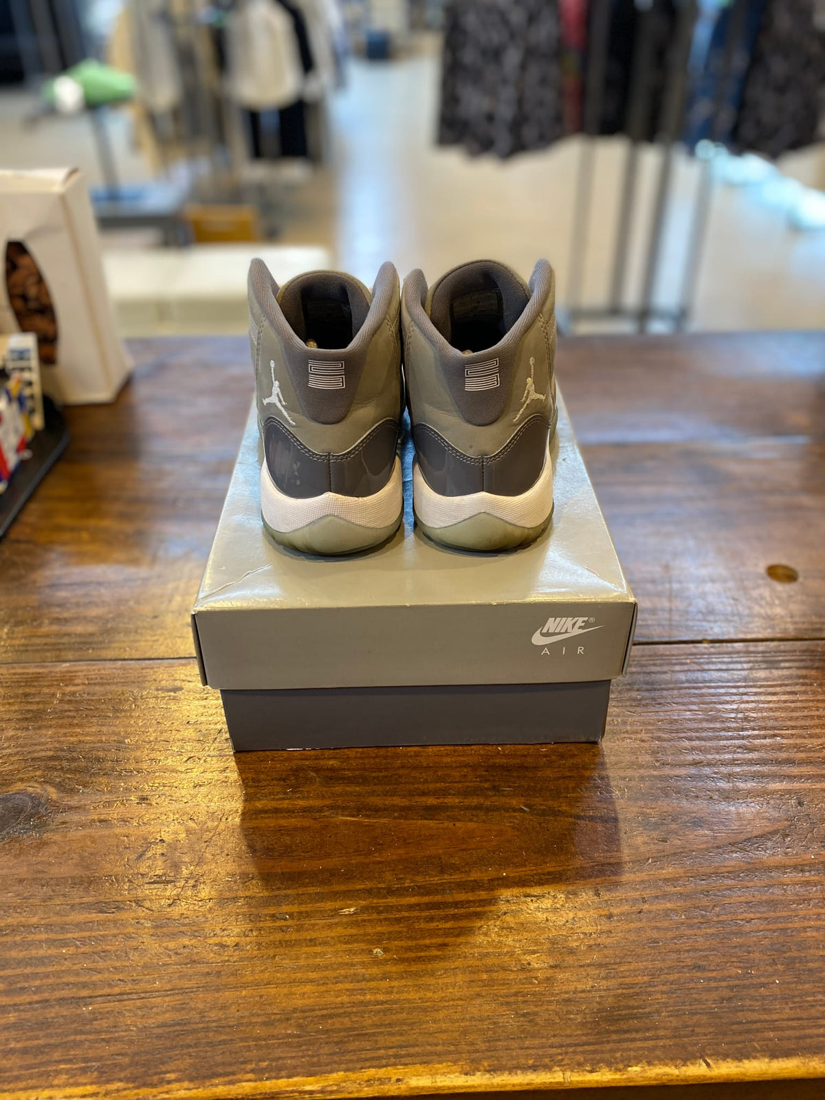 Jordan 11 Retro Cool Grey (2021) (GS) PRE-OWNED
