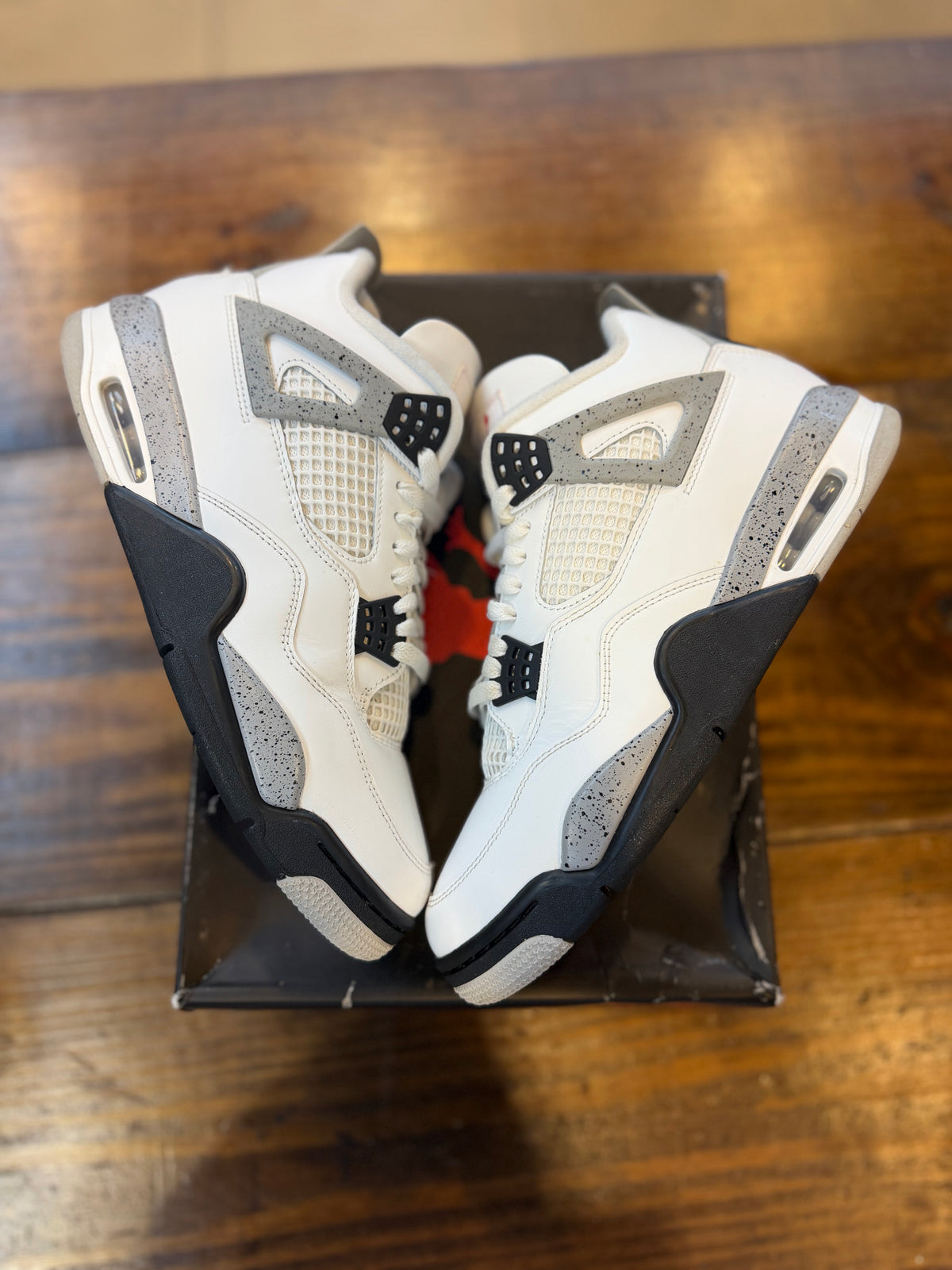 Jordan 4 Retro White Cement (2025) PRE-OWNED