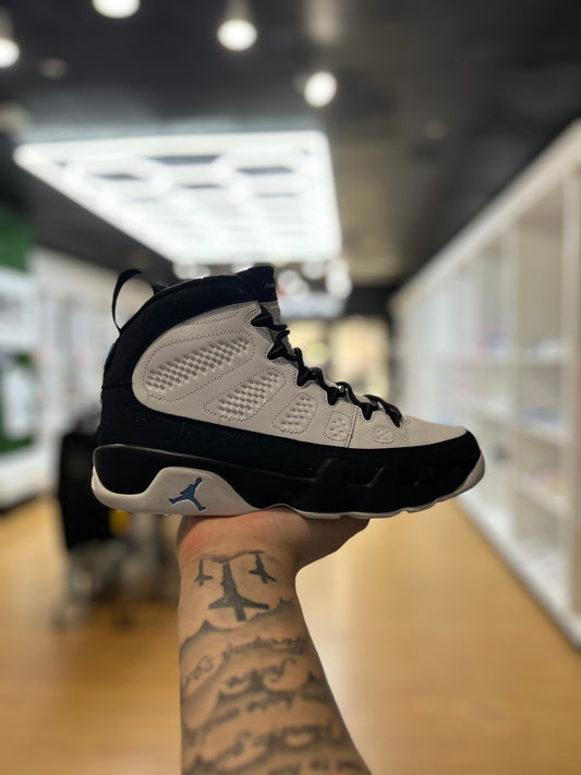 Jordan 9 Retro University Blue PRE-OWNED