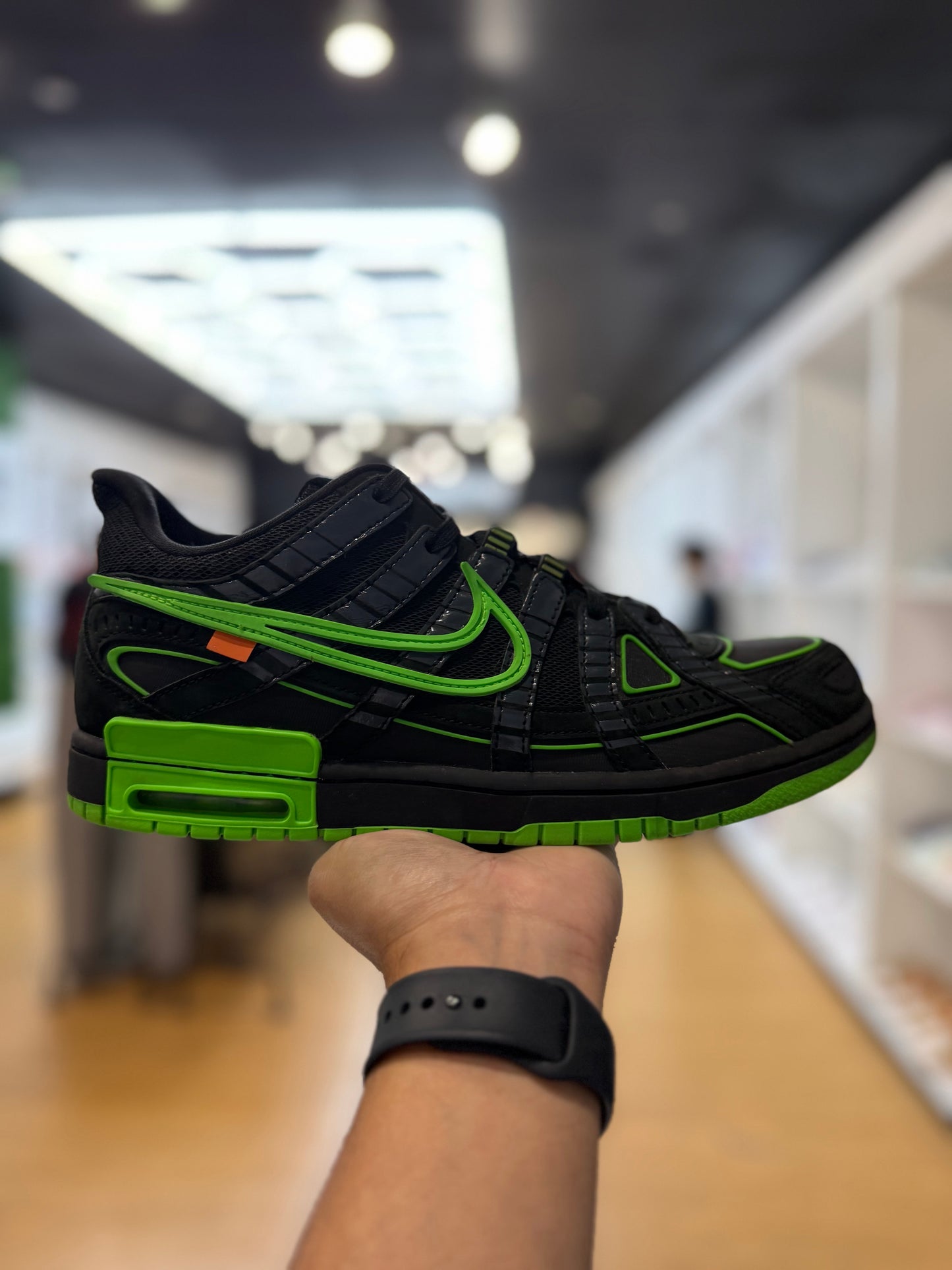Nike Air Rubber Dunk Off-White Green Strike` PRE-OWNED