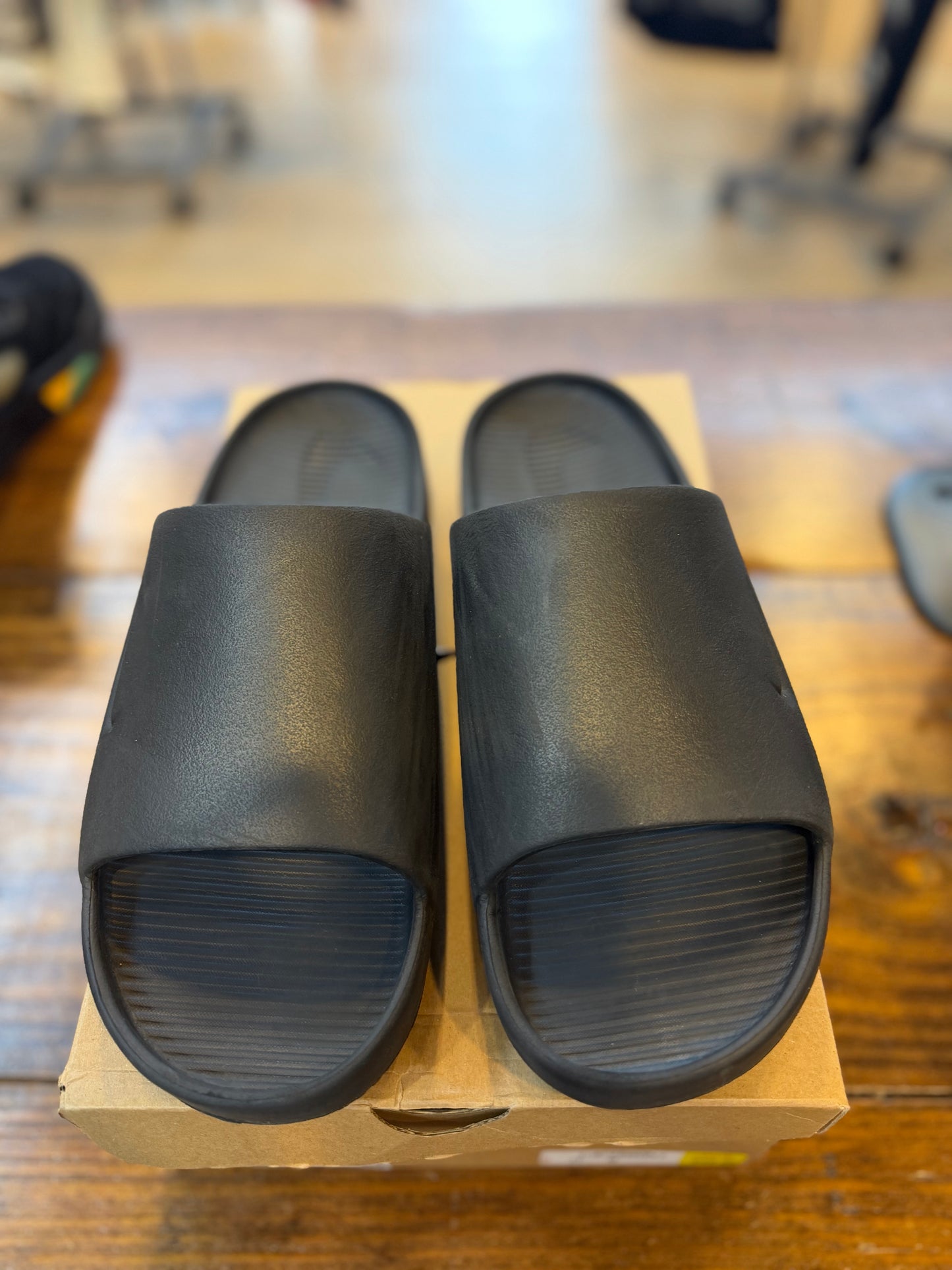Nike Calm Slide Black PRE-OWNED