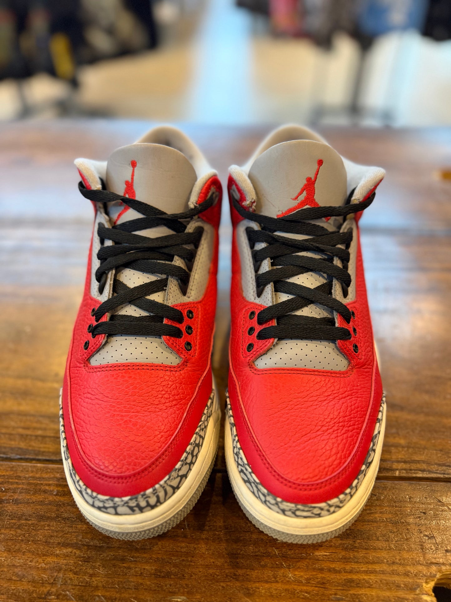 Jordan 3 Retro SE Unite PRE-OWNED