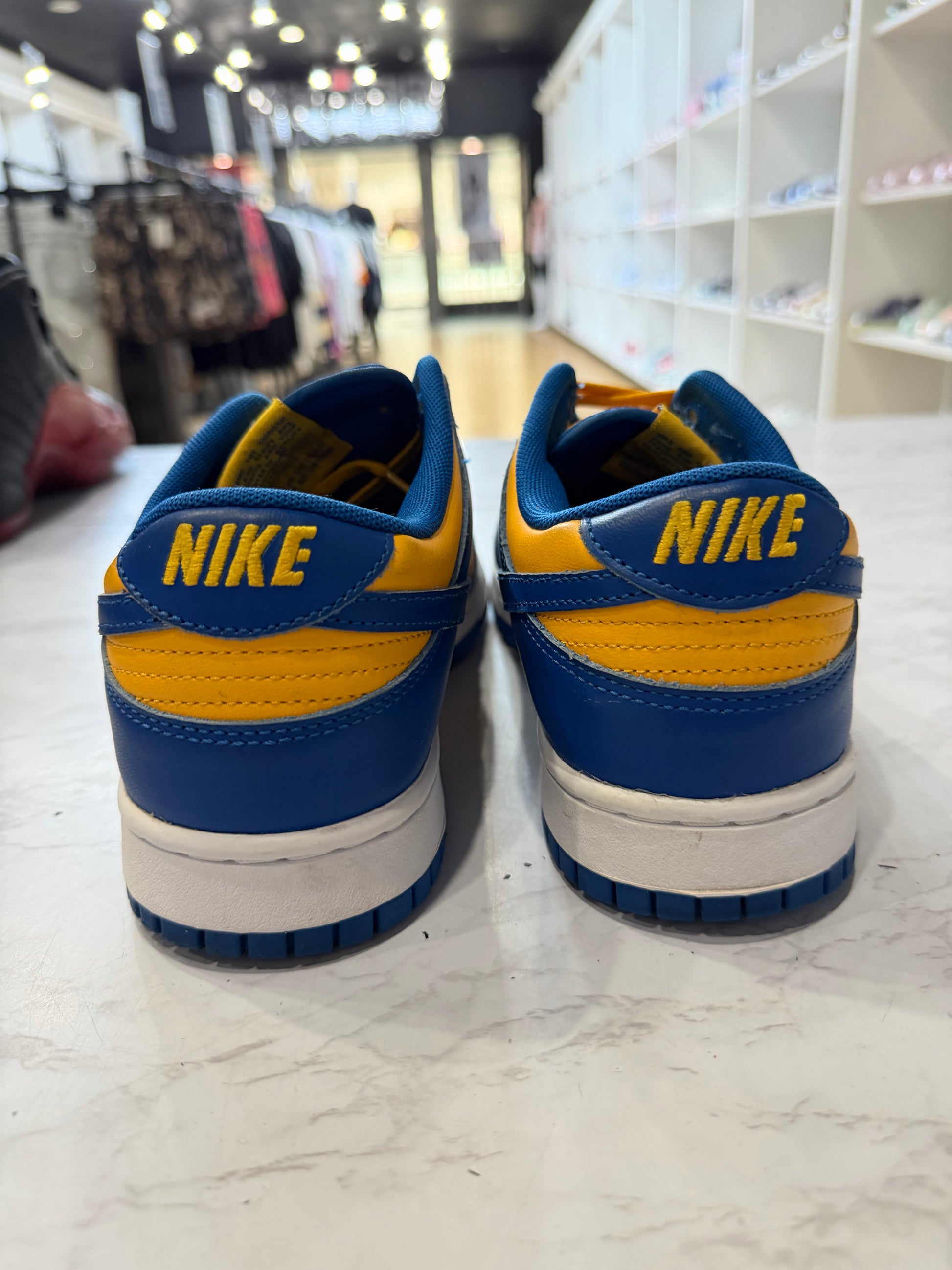Nike Dunk Low UCLA PRE-OWNED