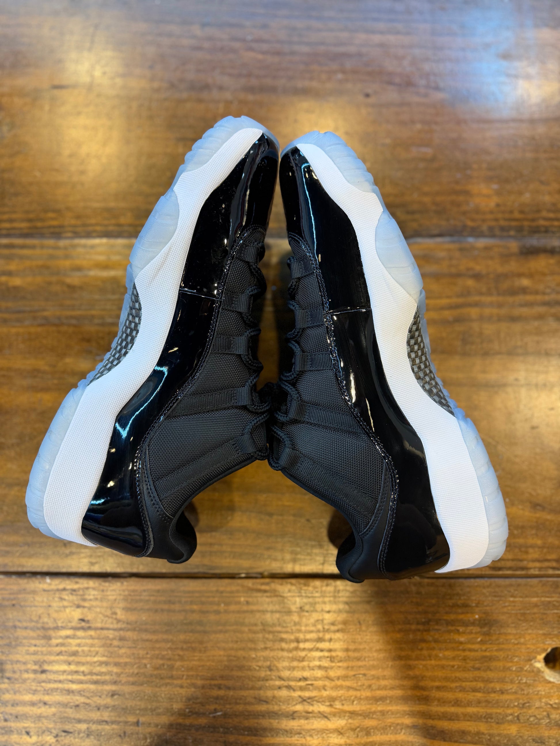 Jordan 11 Retro Low Space Jam PRE-OWNED