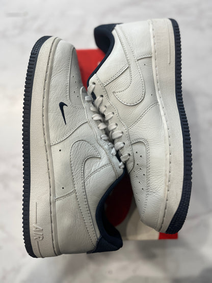 Nike Air Force 1 Low '07 LV8 Photon Dust Obsidian PRE-OWNED