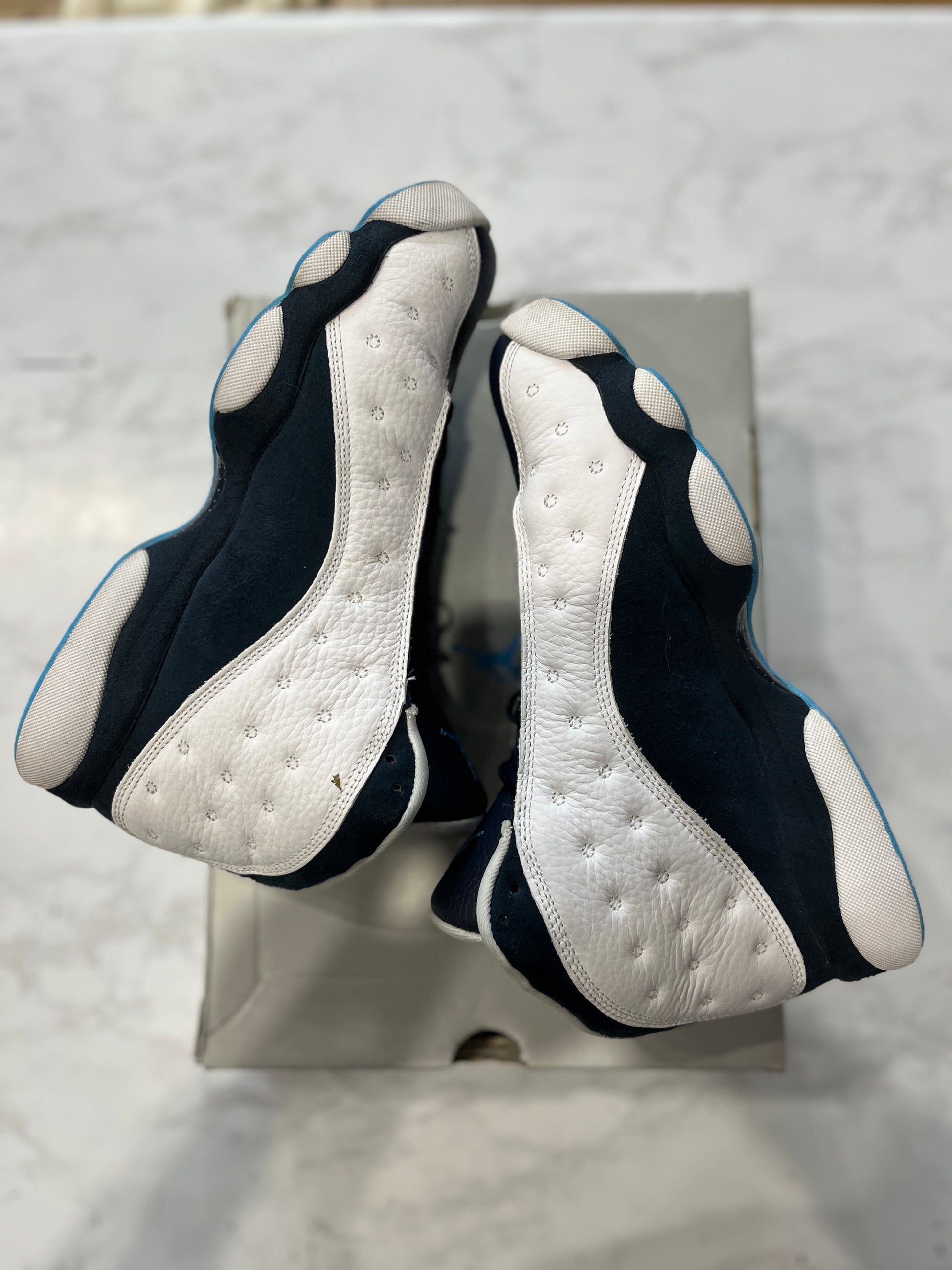 Jordan 13 Retro Obsidian Powder Blue White PRE-OWNED