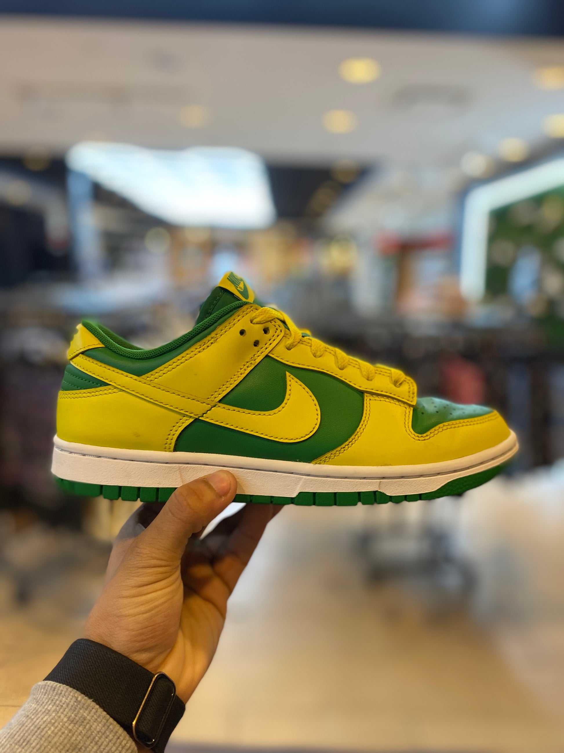 Nike Dunk Low Retro Reverse Brazil PRE-OWNED