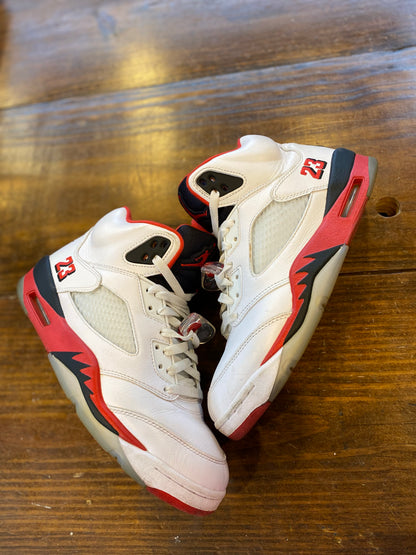 Jordan 5 Retro Fire Red Black Tongue (2025) PRE-OWNED
