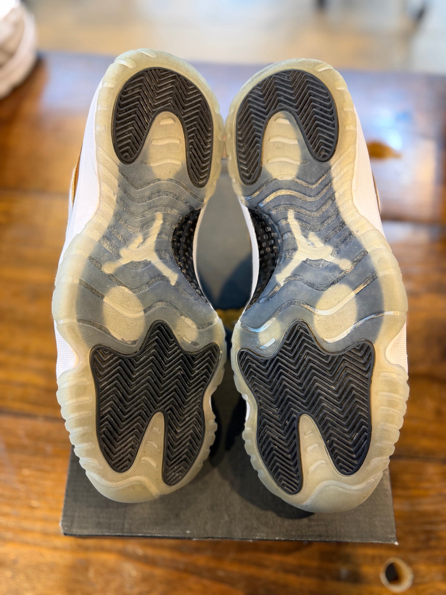 Jordan 11 Retro Low Closing Ceremony PRE-OWNED
