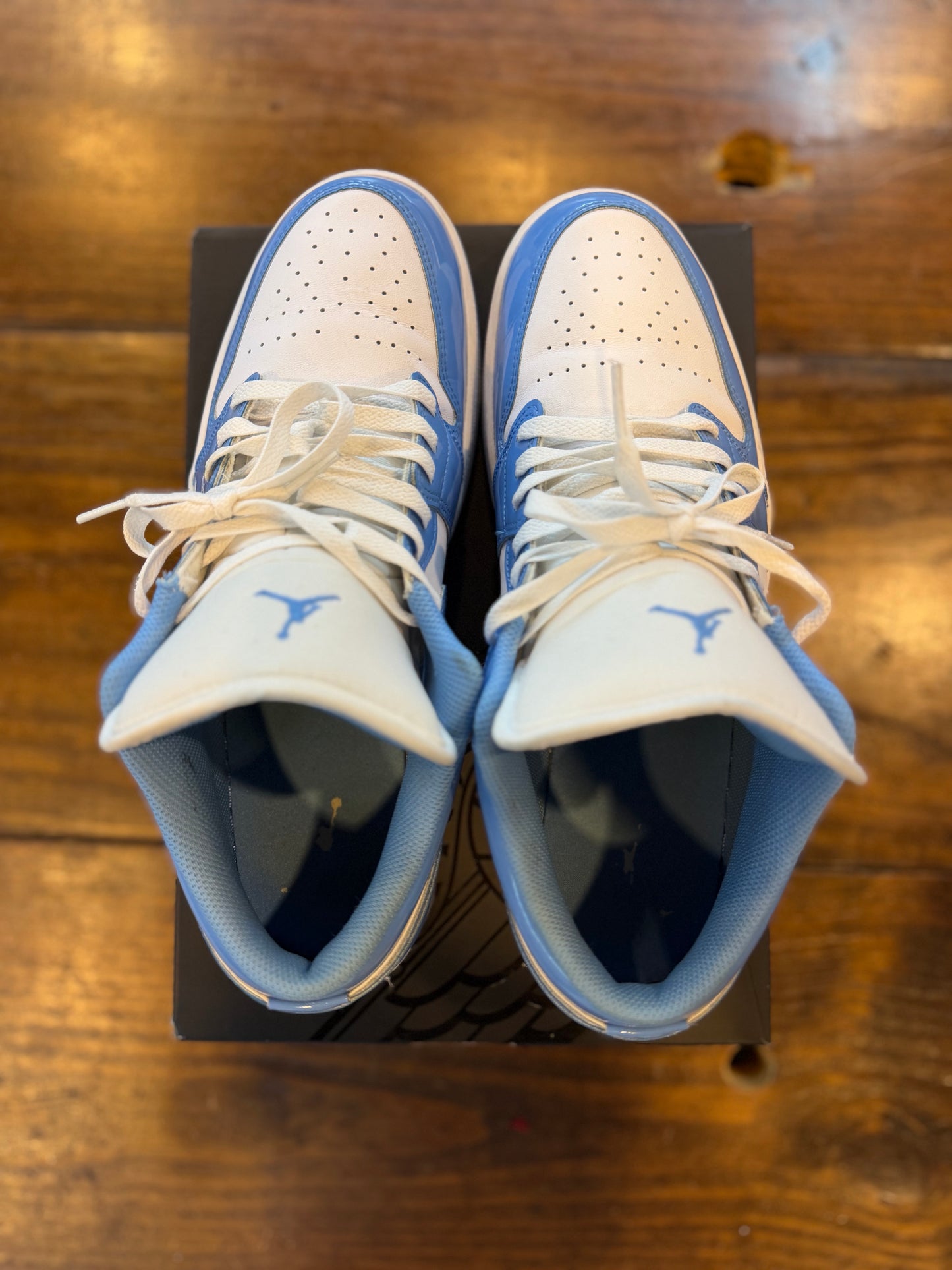 Jordan 1 Low SE White Legend Blue PRE-OWNED
