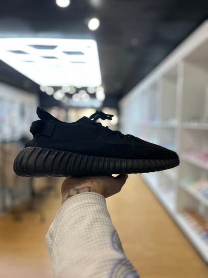 adidas Yeezy Boost 350 V2 Onyx PRE-OWNED