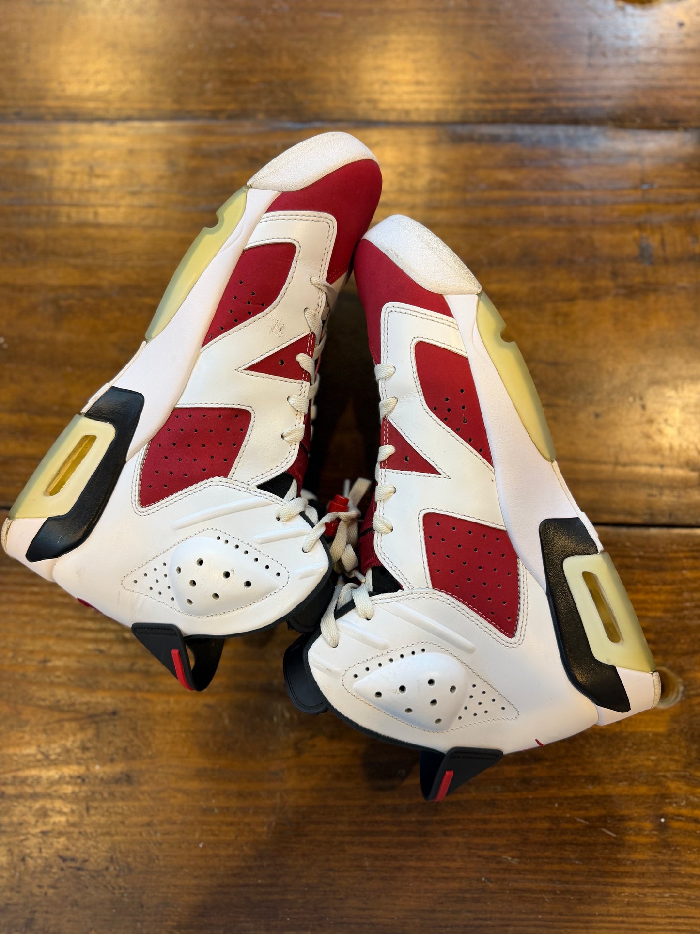 Jordan 6 Retro Carmine (2021) PRE-OWNED