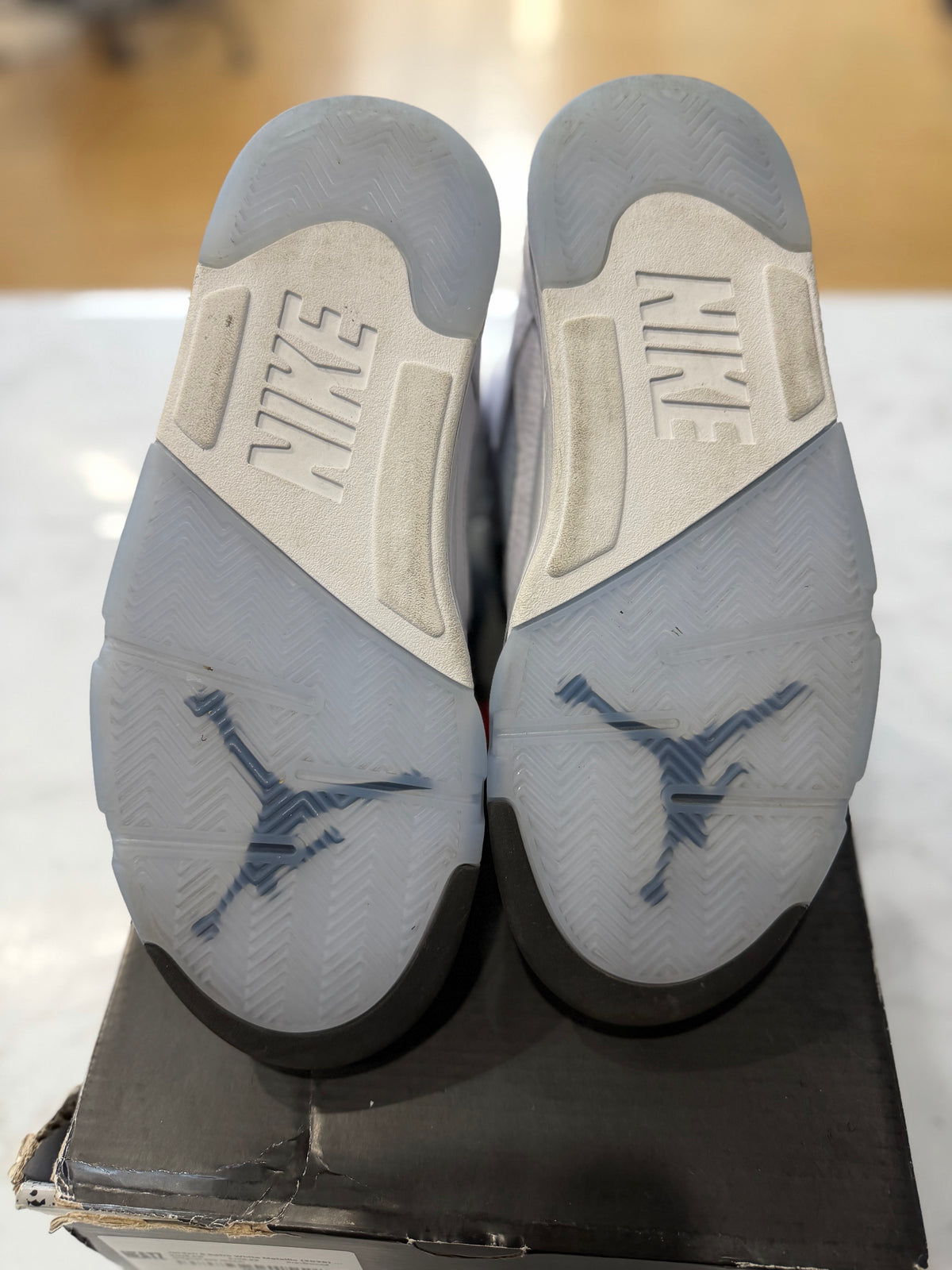 Jordan 5 Retro White Metallic (2026) PRE-OWNED