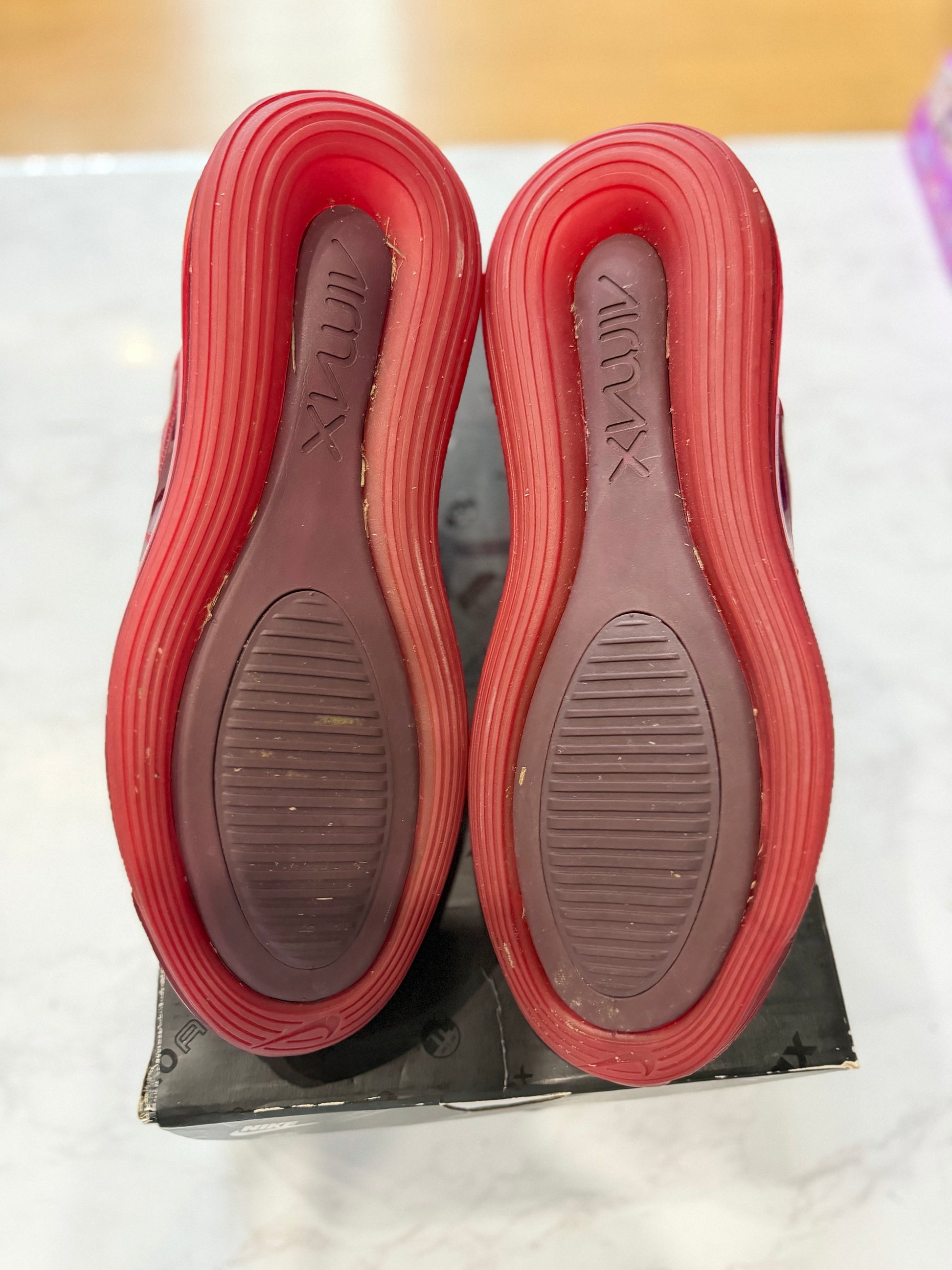 Nike Air Max 720 Team Red PRE-OWNED