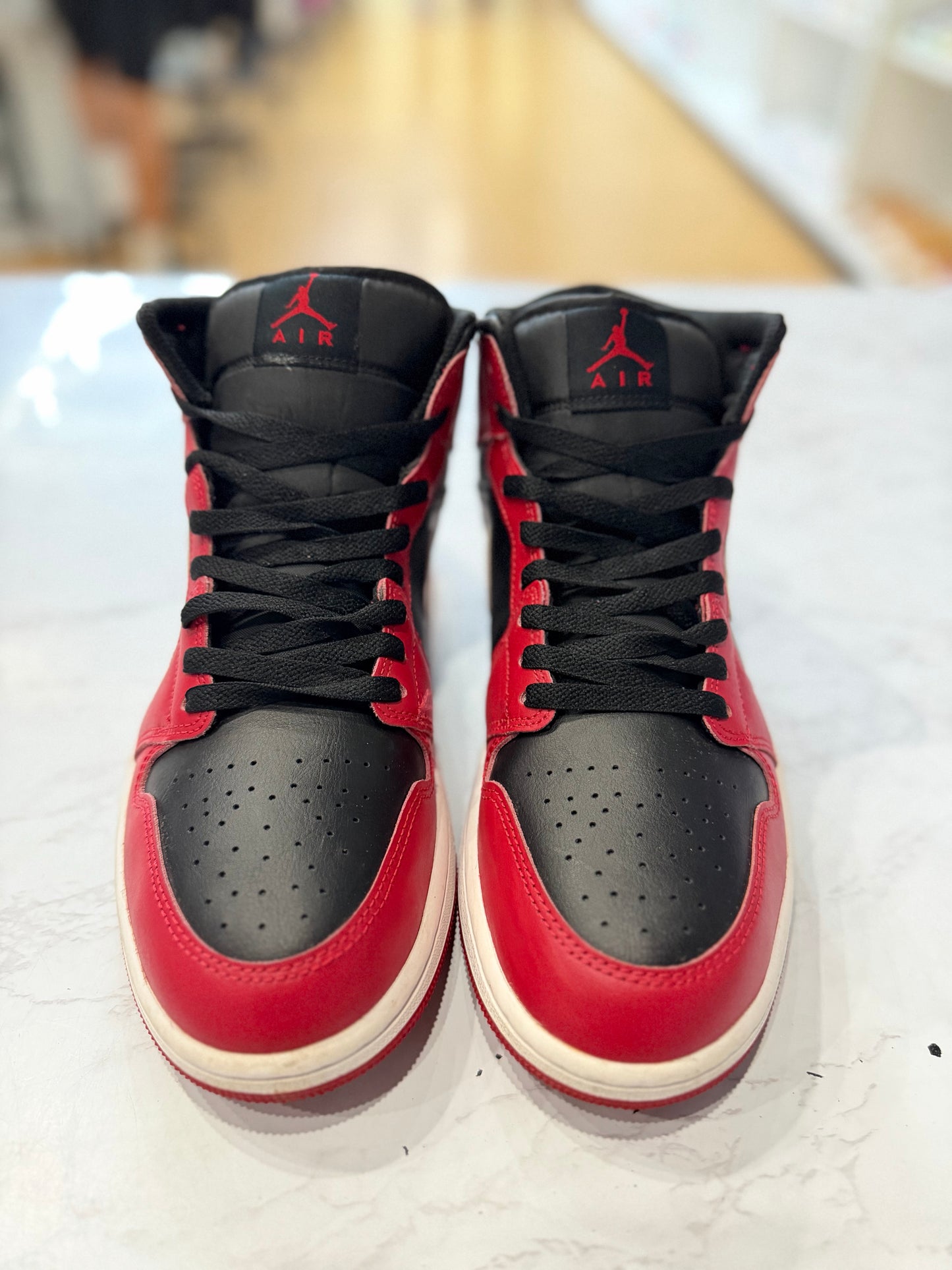 Jordan 1 Mid Gym Red Black White (2024) PRE-OWNED