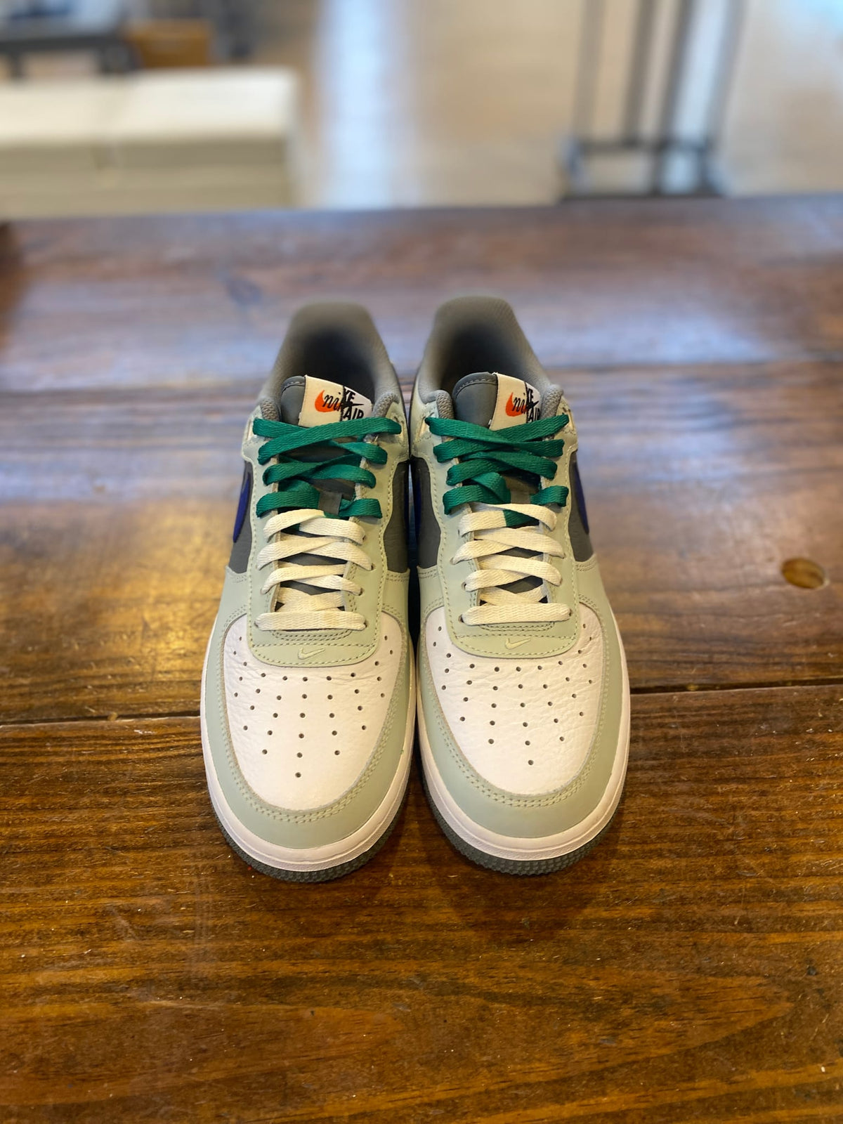 Nike Air Force 1 Low '07 LV8 Split Light Silver Deep Royal Blue PER-OWNED
