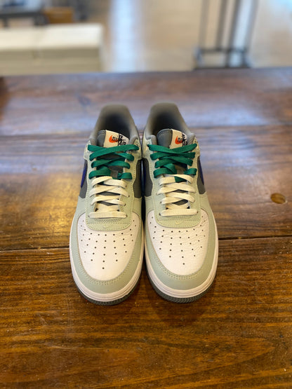 Nike Air Force 1 Low '07 LV8 Split Light Silver Deep Royal Blue PER-OWNED