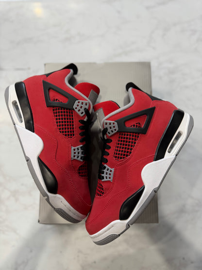 Jordan 4 Retro Toro Bravo (2026) PRE-OWNED