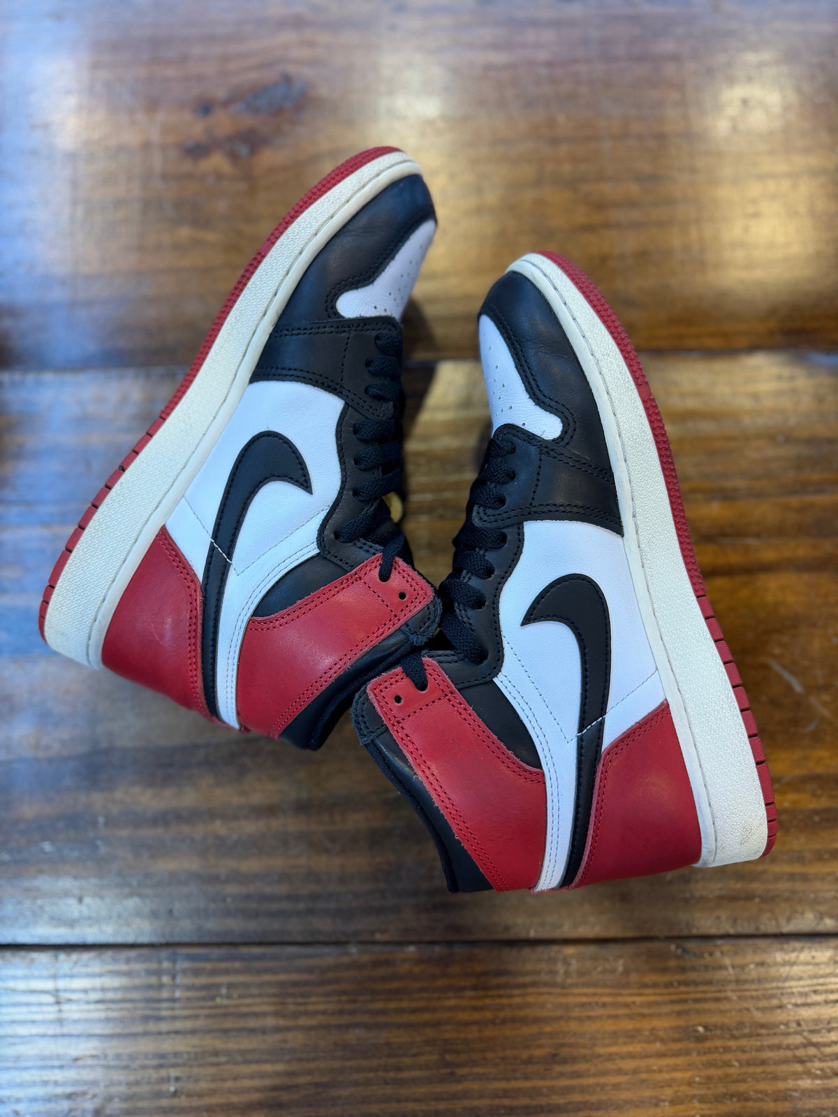 Jordan 1 Retro High OG Black Toe Reimagined (GS) PRE-OWNED