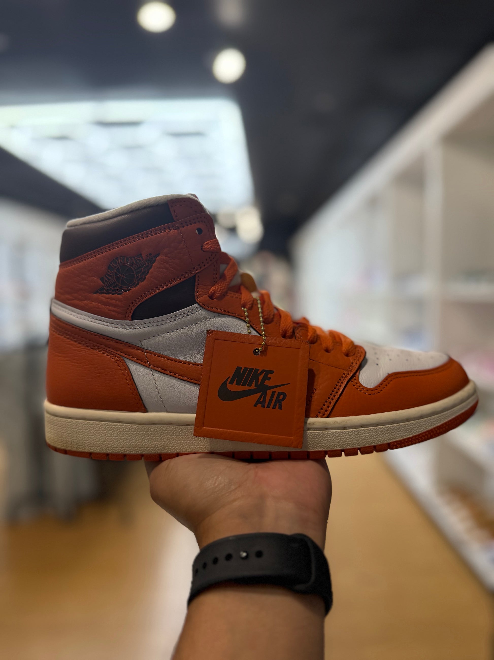 Jordan 1 Retro High OG Starfish (Women's) PRE-OWNED