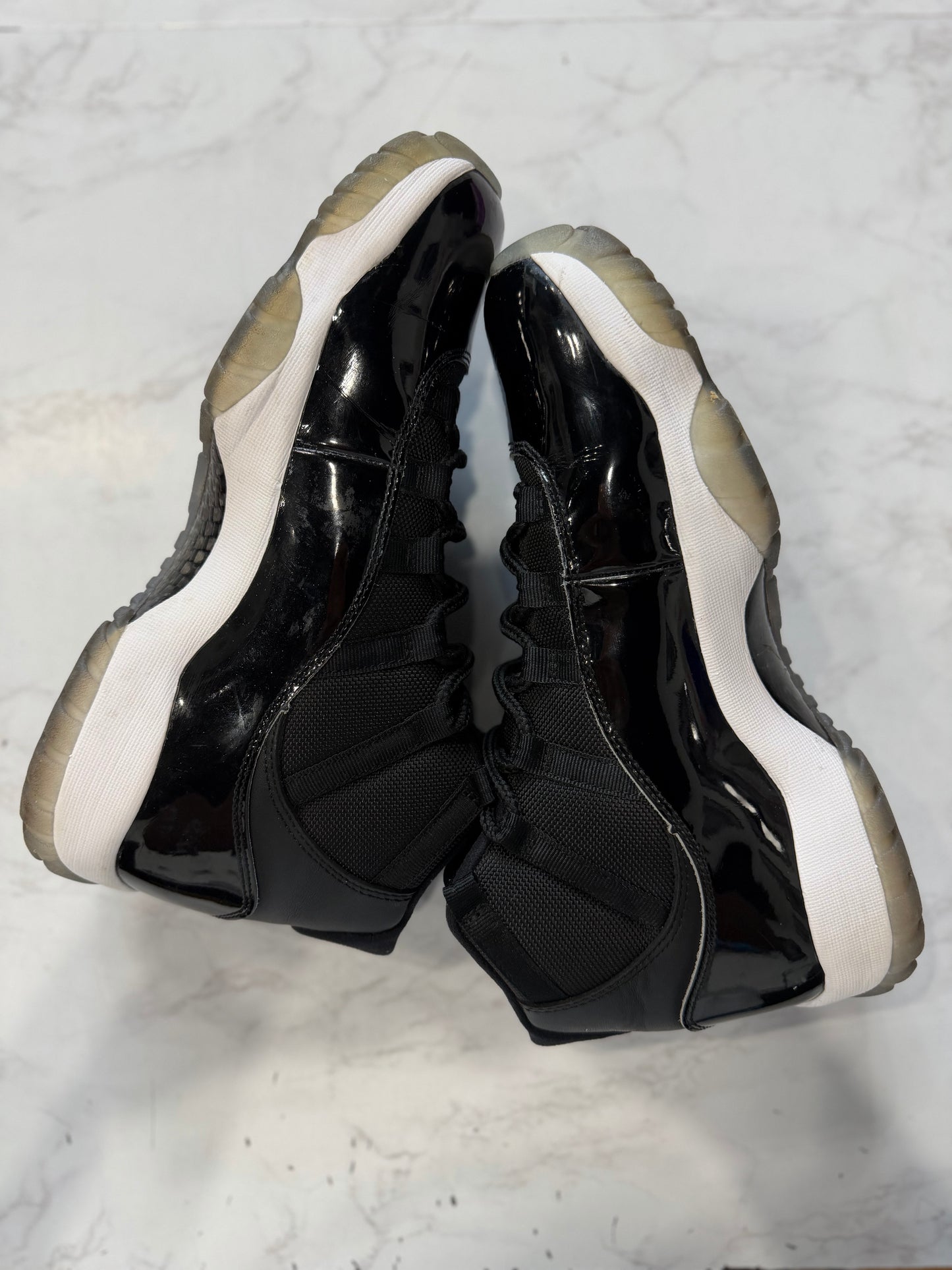 Jordan 11 Retro Space Jam (2016) PRE-OWNED