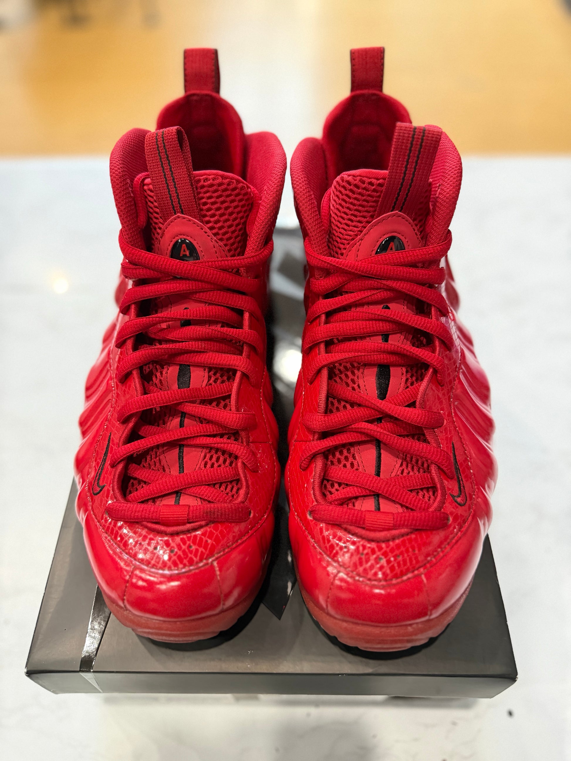 Nike Air Foamposite Pro Red October (2026) PRE-OWNED