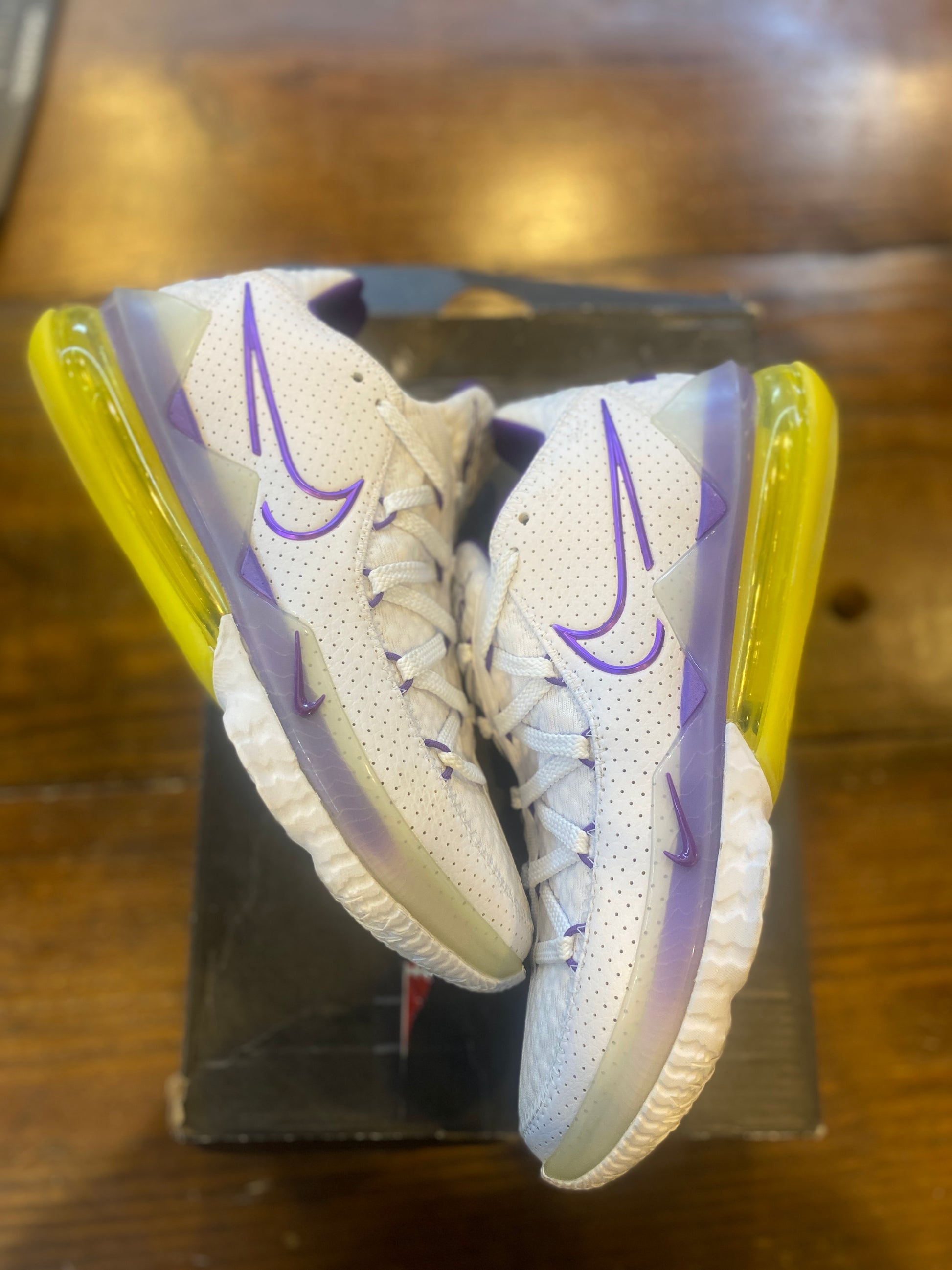 Nike LeBron 17 Low Lakers PRE-OWNED