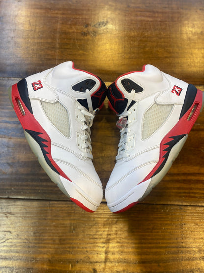 Jordan 5 Retro Fire Red Black Tongue (2025) PRE-OWNED