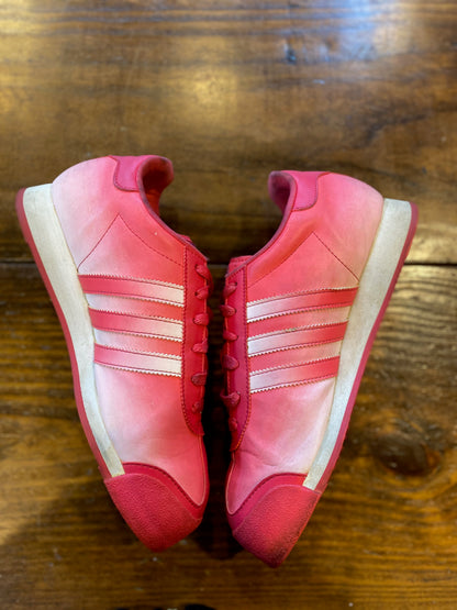 Adidas womens faded red Samoa Valentine PRE-OWNED
