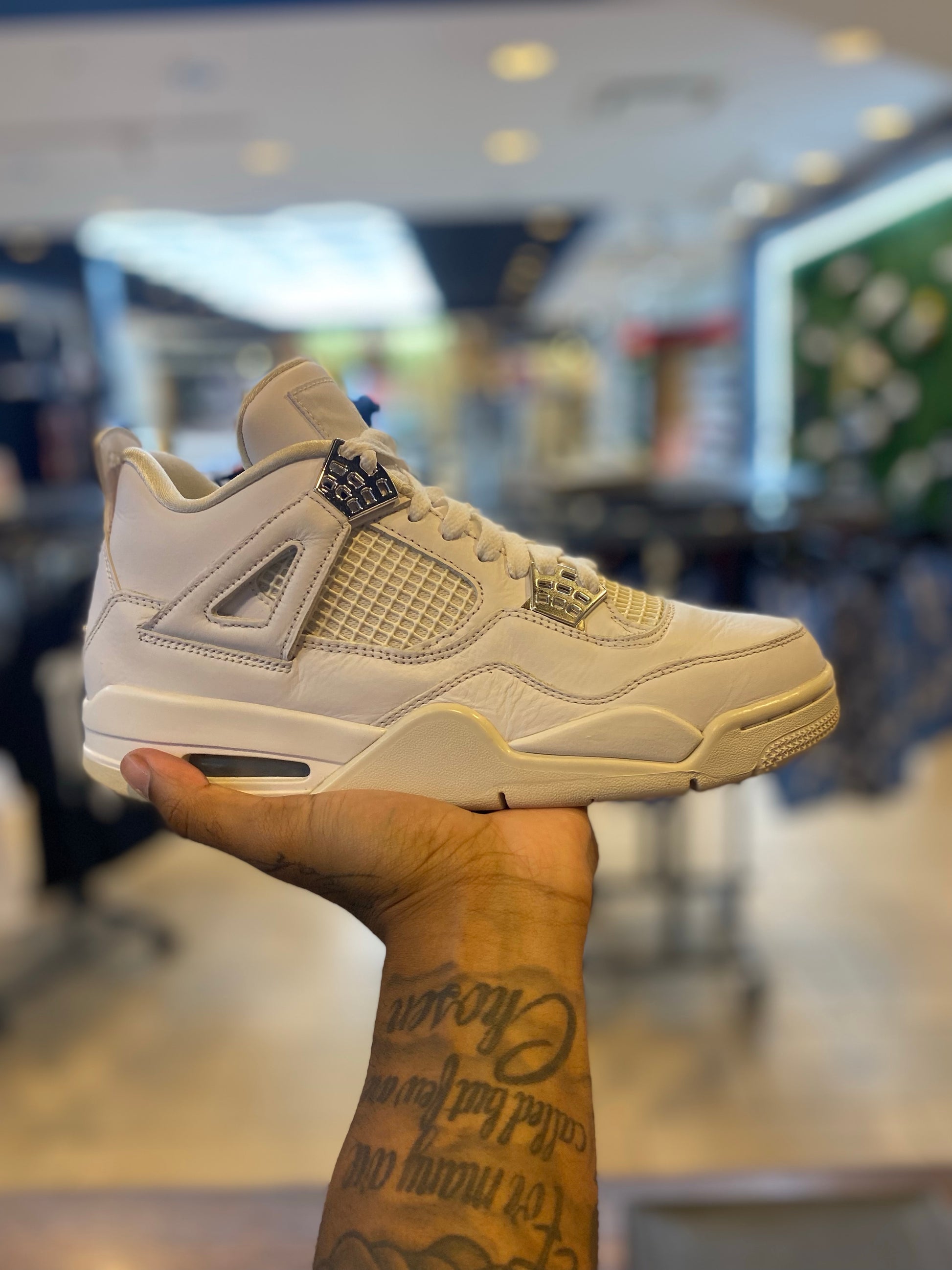 Jordan 4 Retro Pure Money (2017) PRE-OWNED