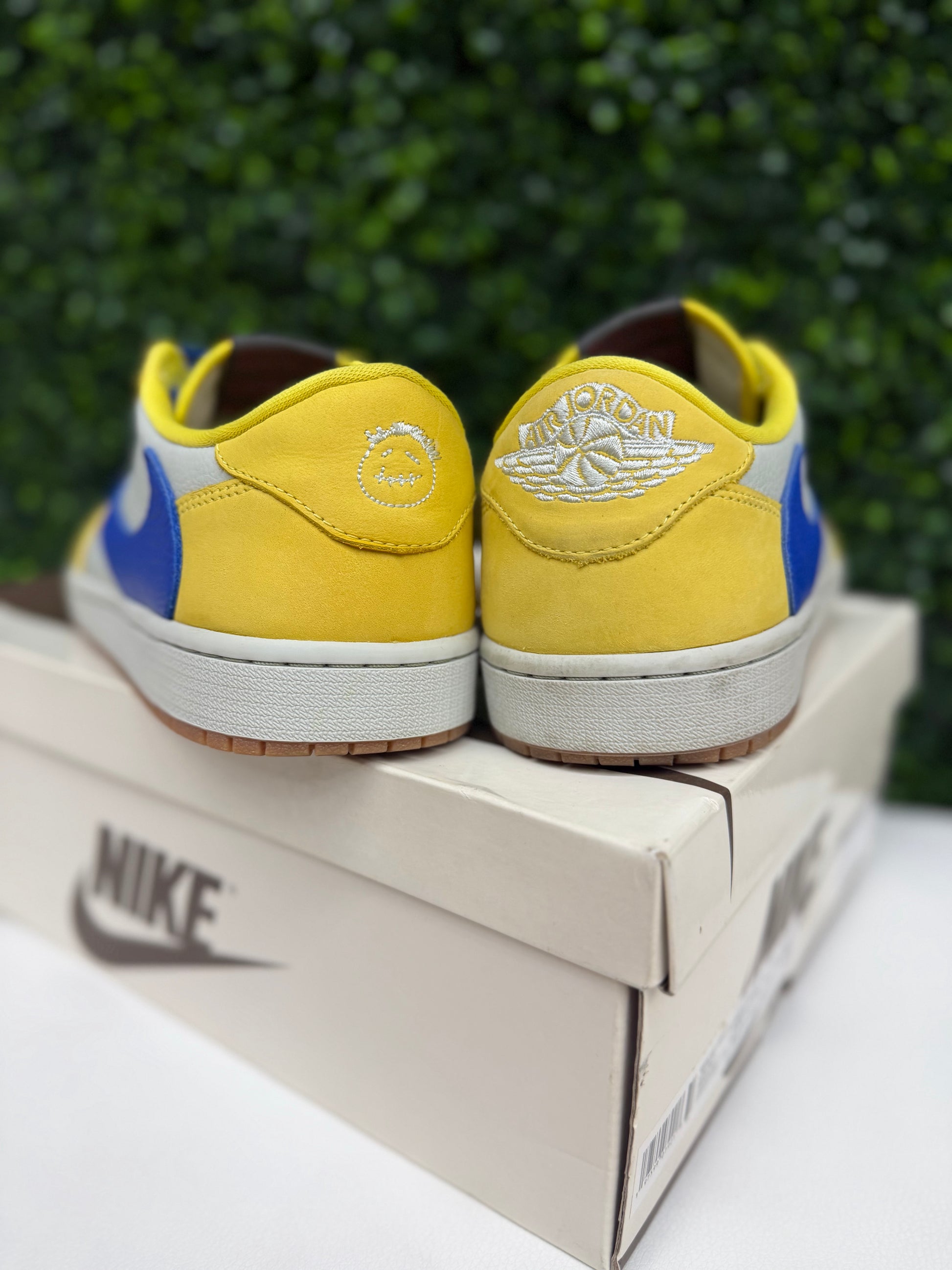 Jordan 1 Retro Low OG SP Travis Scott Canary (Women's) PRE-OWNED