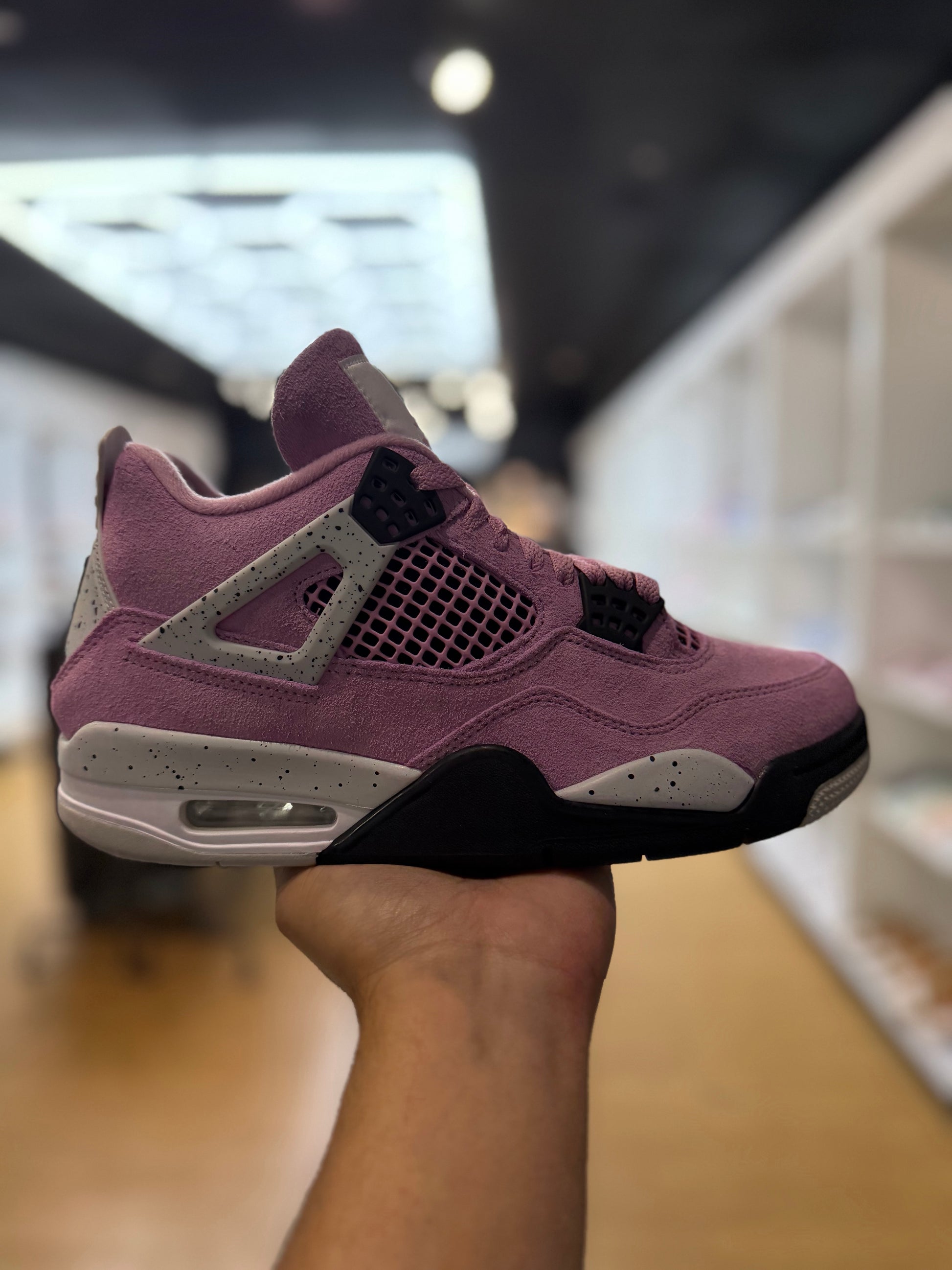Jordan 4 Retro Orchid (Women's) PRE-OWNED