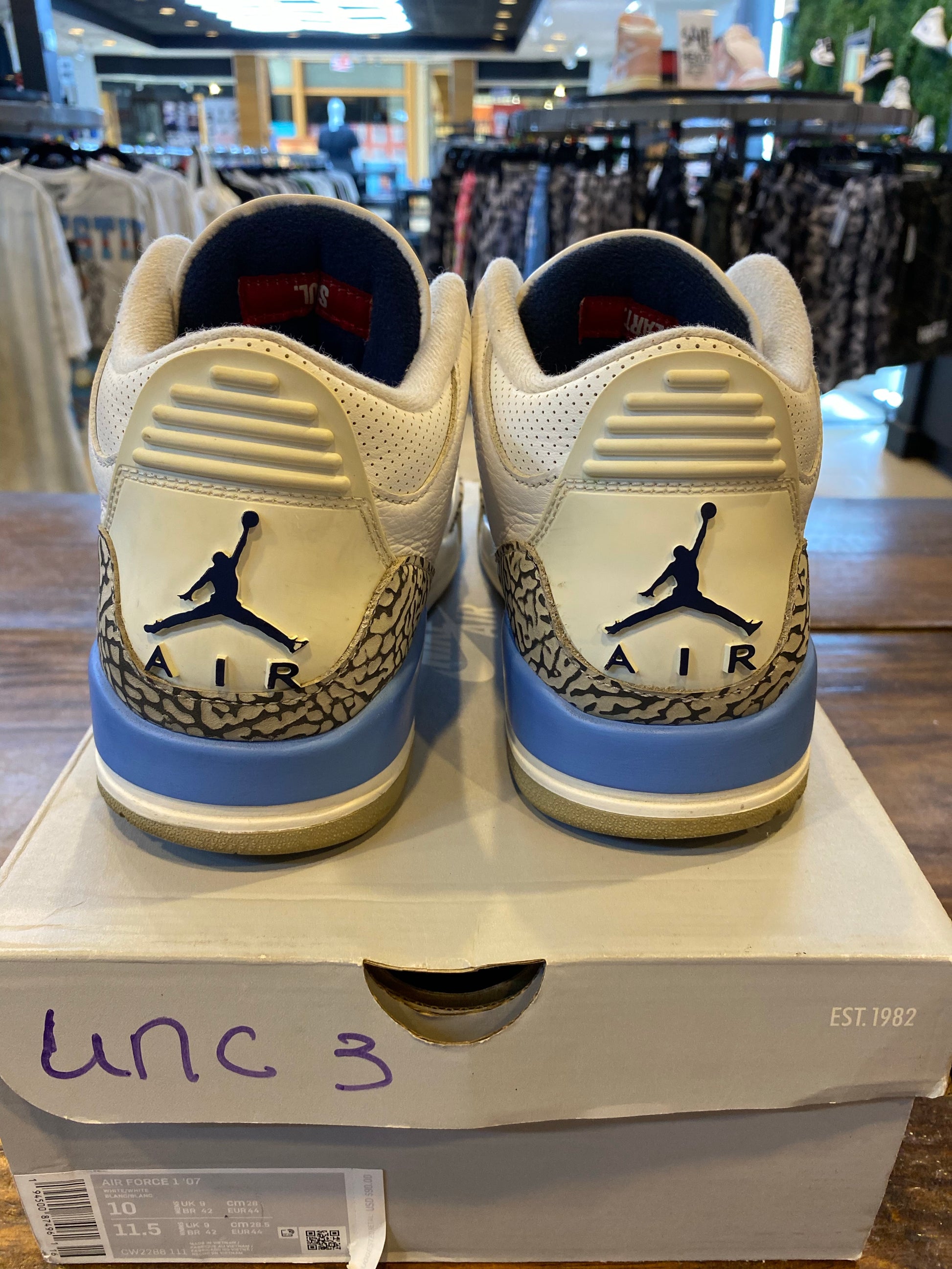 Jordan 3 Retro UNC (2020) PRE-OWNED