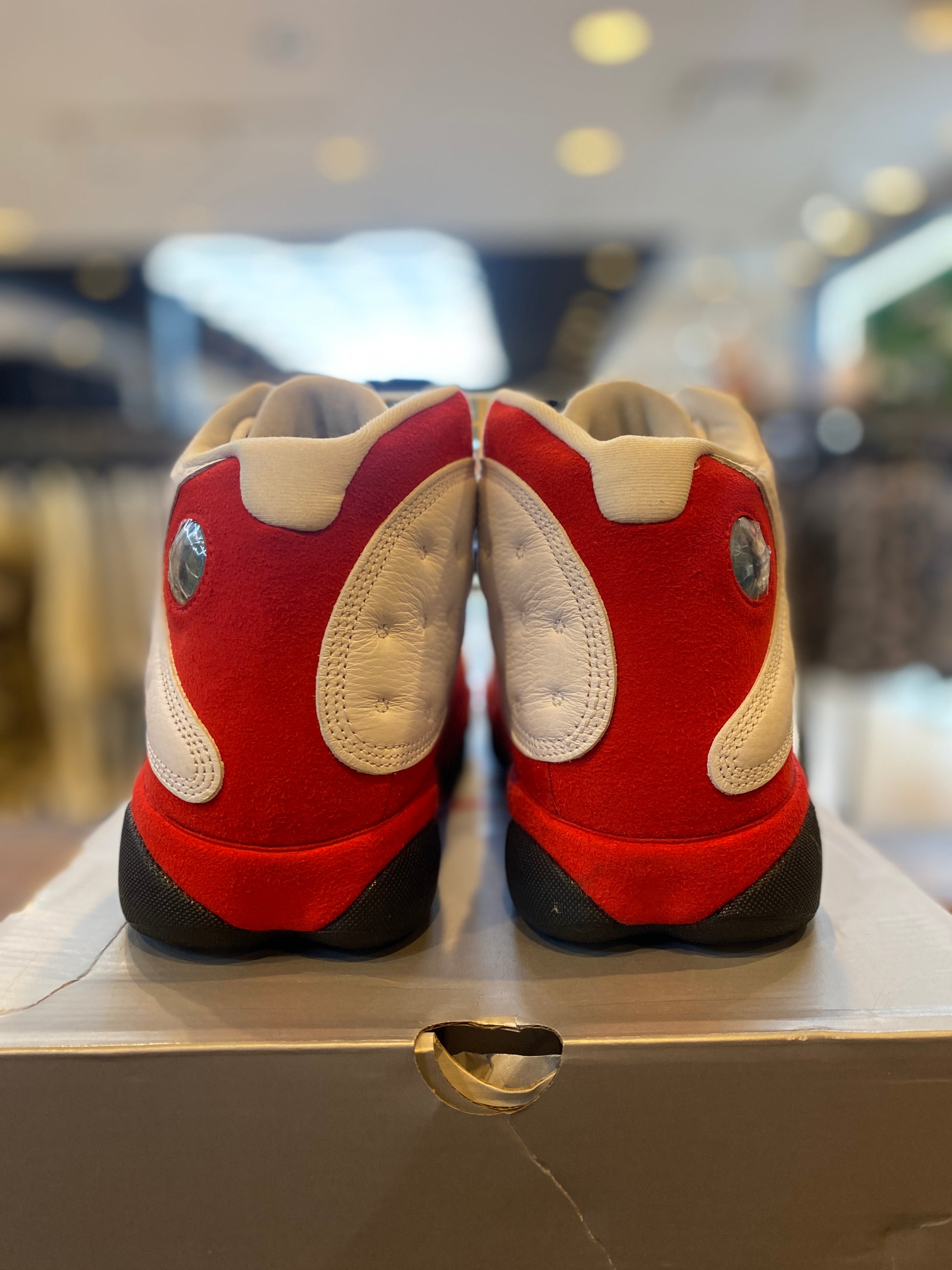 Jordan 13 Retro OG Chicago (2026) PRE-OWNED