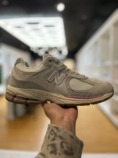 New Balance 2002R Sea Salt Brighton Grey PRE-OWNED