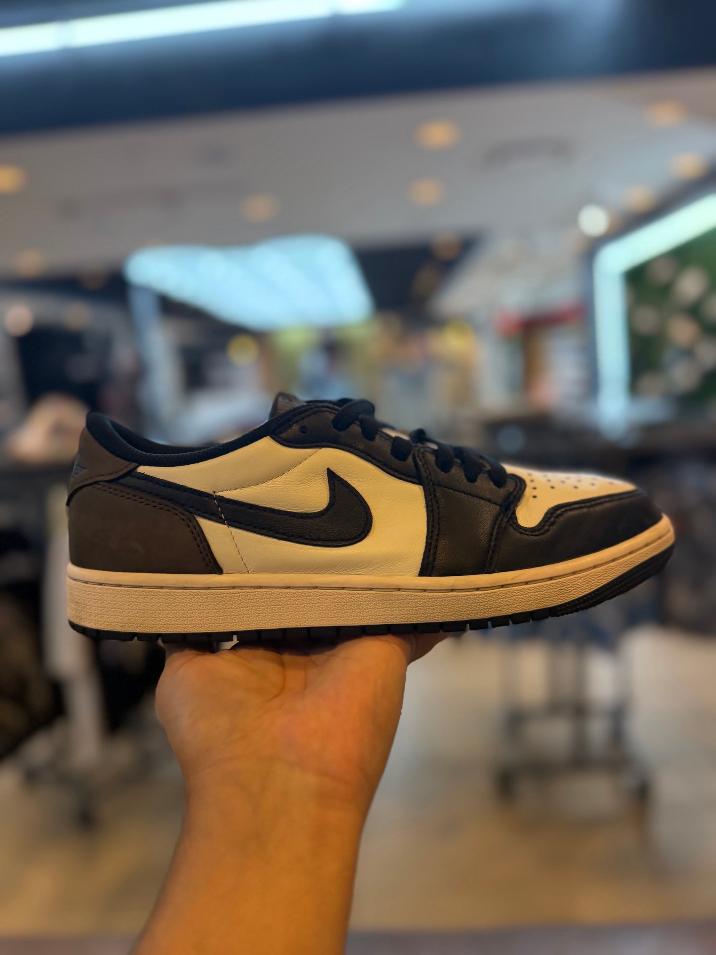 Jordan 1 Retro Low OG Mocha PRE-OWNED